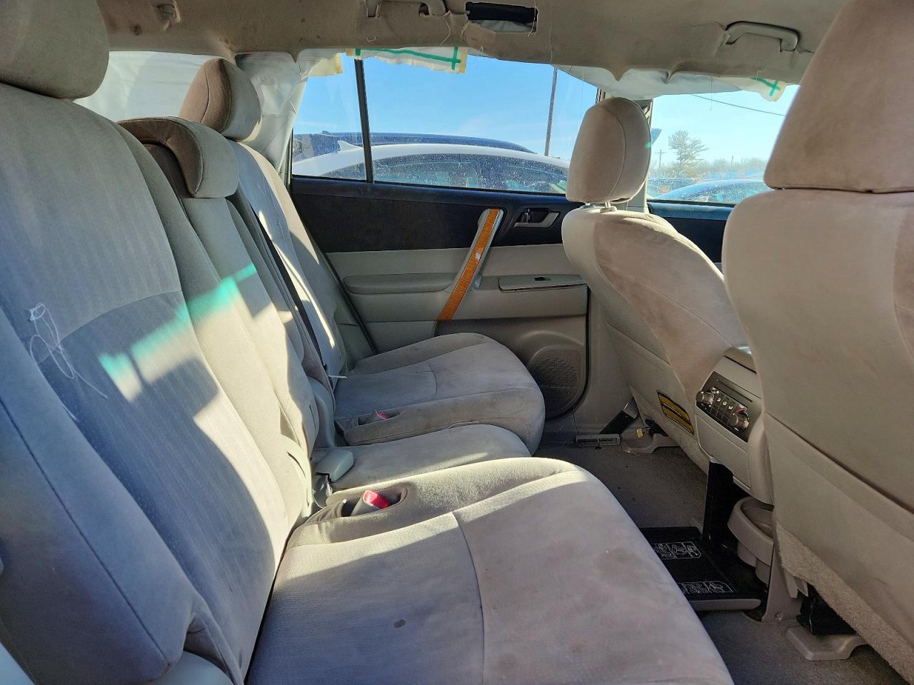 2009 Toyota Highlander Hybrid Silver vin: JTEEW41A092035606