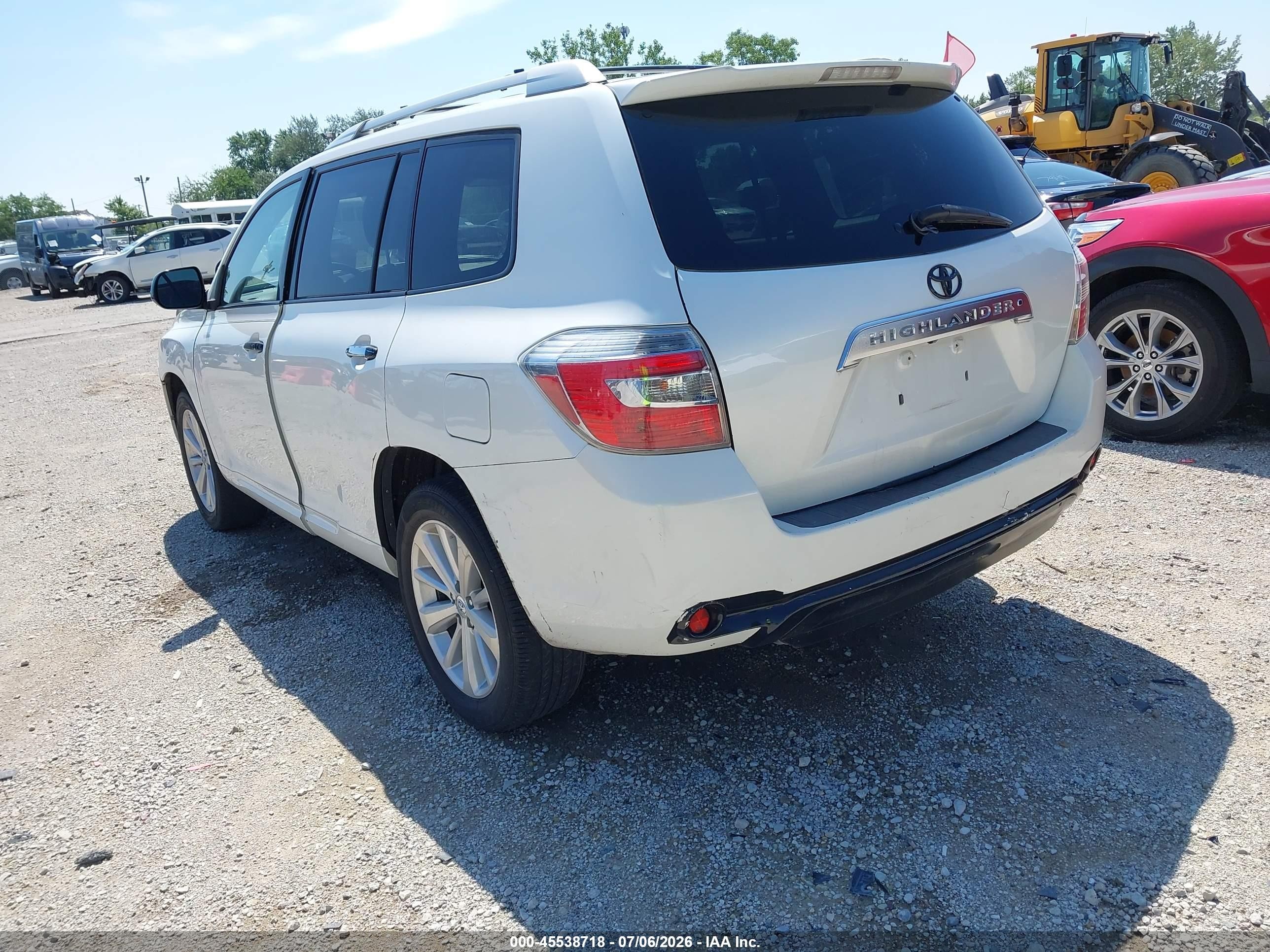 2008 Toyota Highlander Hybrid   White vin: JTEEW41A282000869