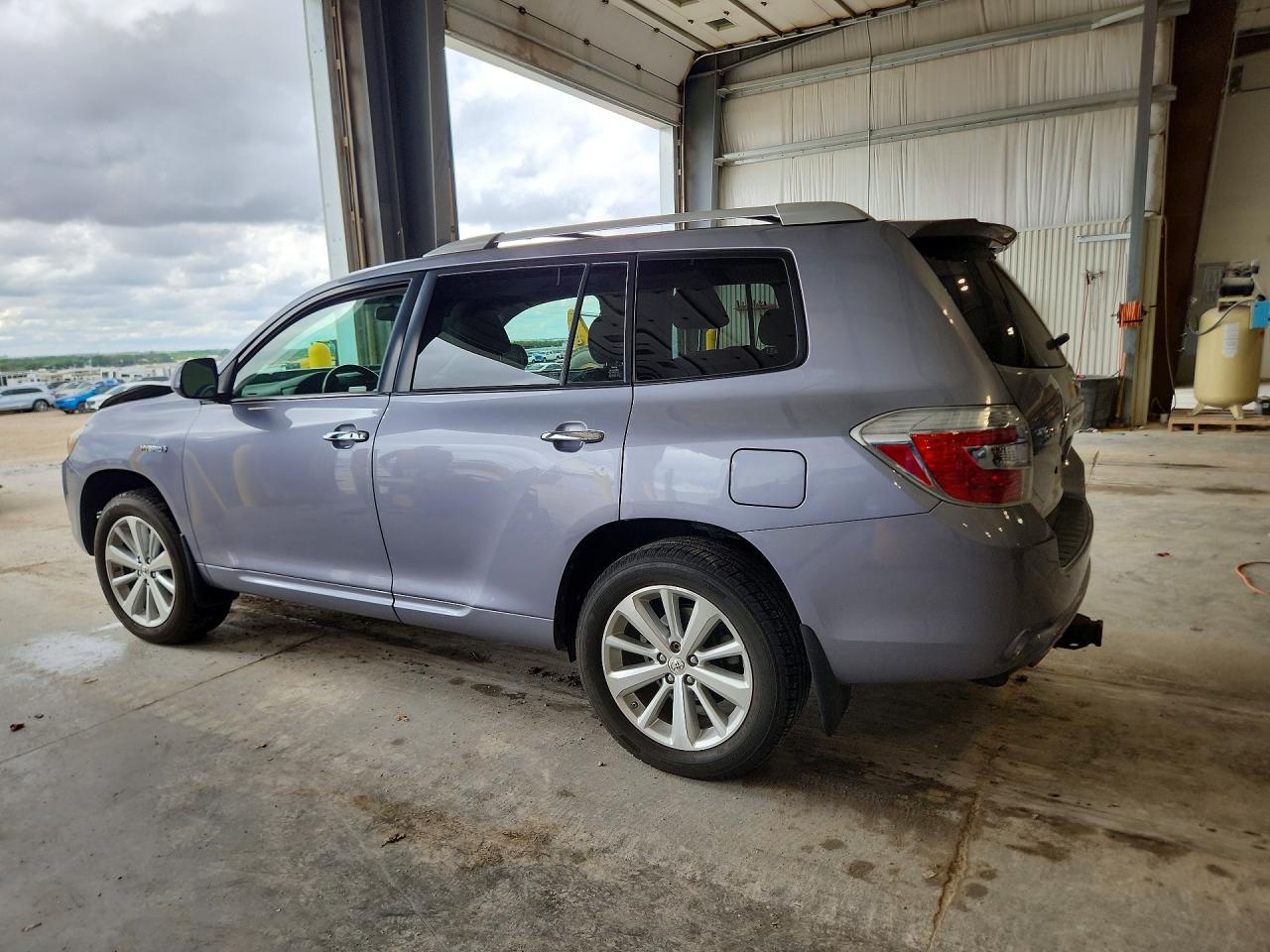 2008 Toyota Highlander Hybrid Gray vin: JTEEW41A282006185