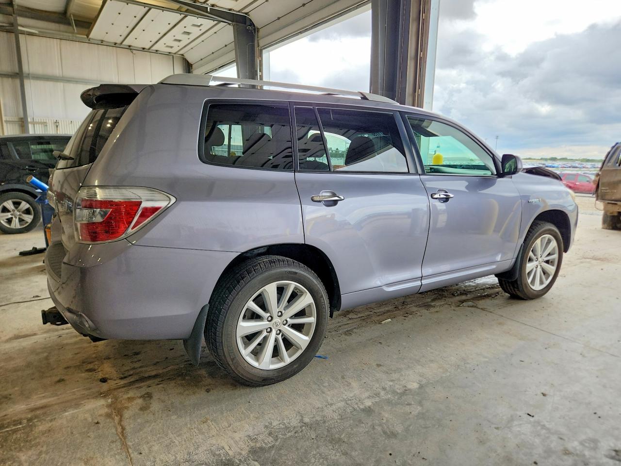 2008 Toyota Highlander Hybrid Gray vin: JTEEW41A282006185