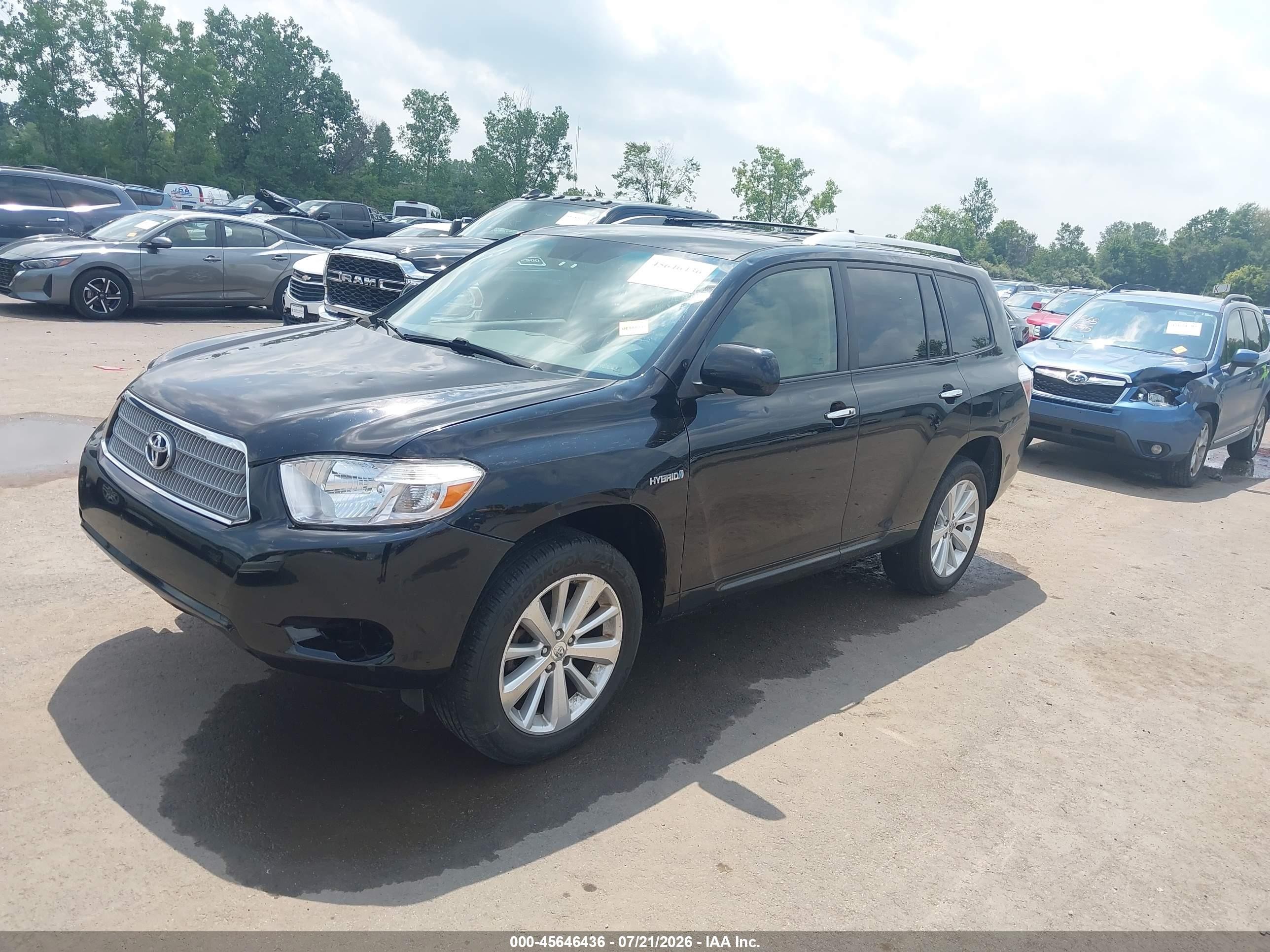 2008 Toyota Highlander Hybrid   Black vin: JTEEW41A282008180