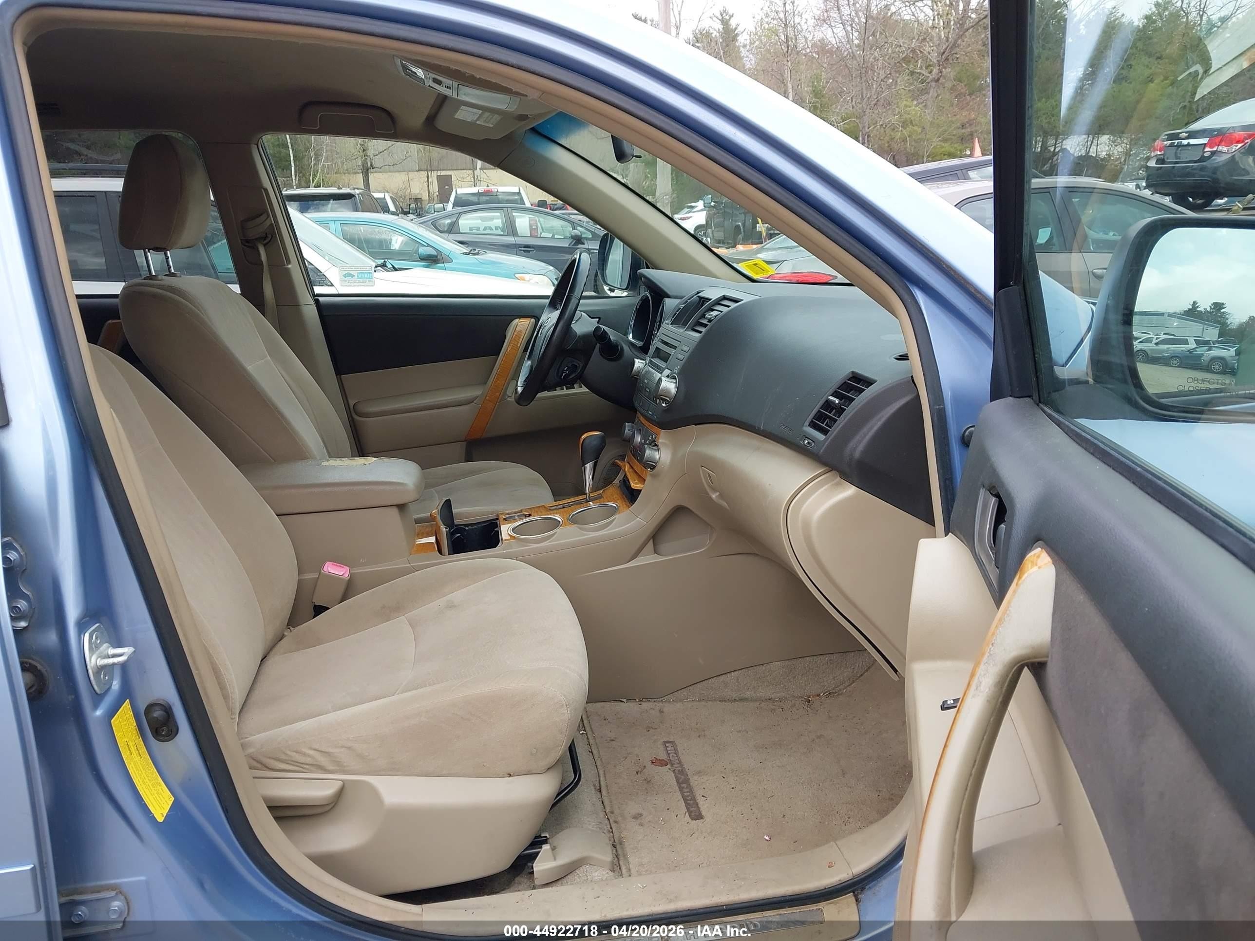 2008 Toyota Highlander Hybrid   Blue vin: JTEEW41A282018496