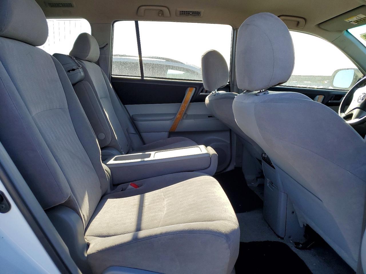2009 Toyota Highlander Hybrid White vin: JTEEW41A292026020
