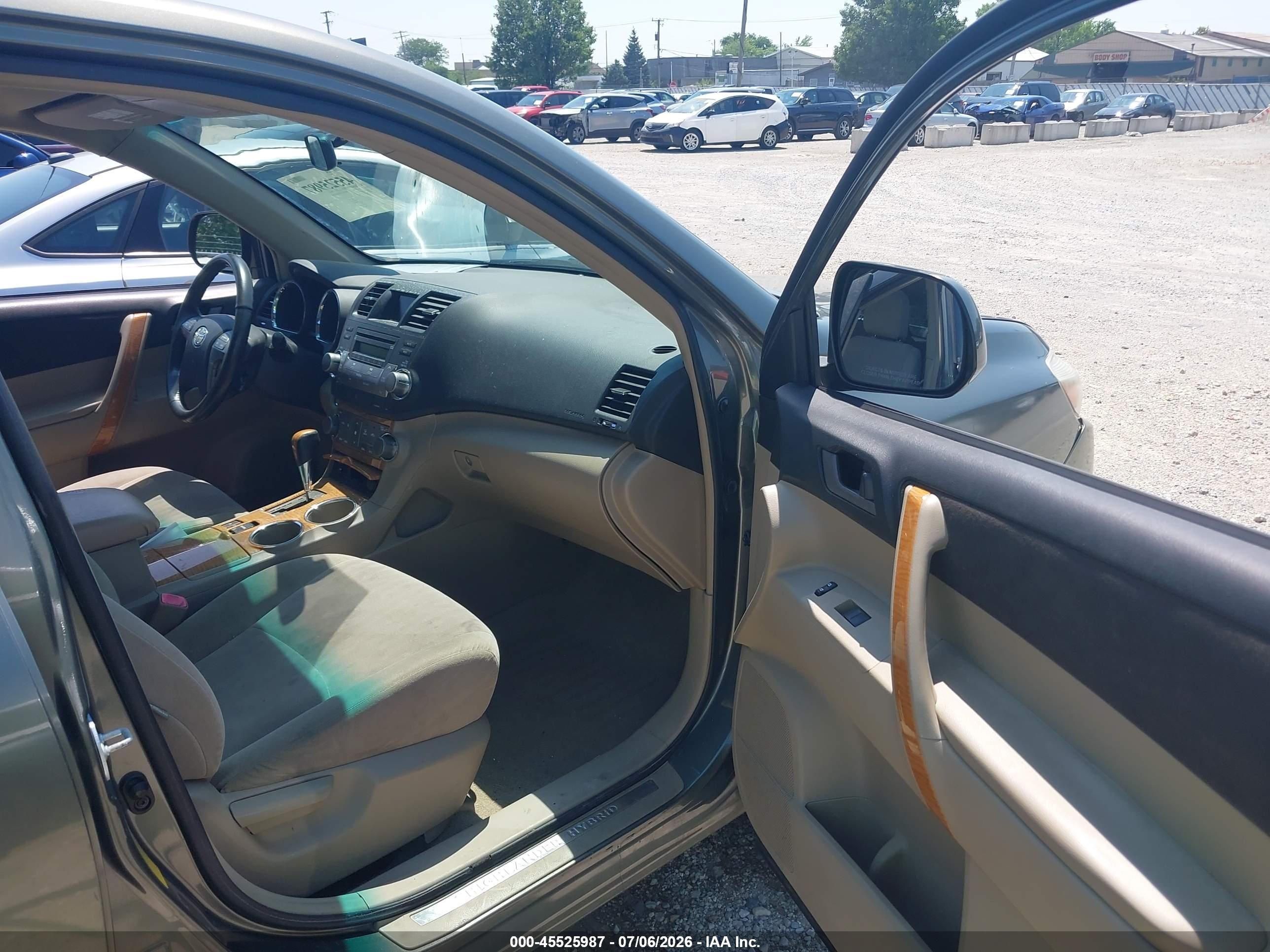 2008 Toyota Highlander Hybrid   Green vin: JTEEW41A382010195