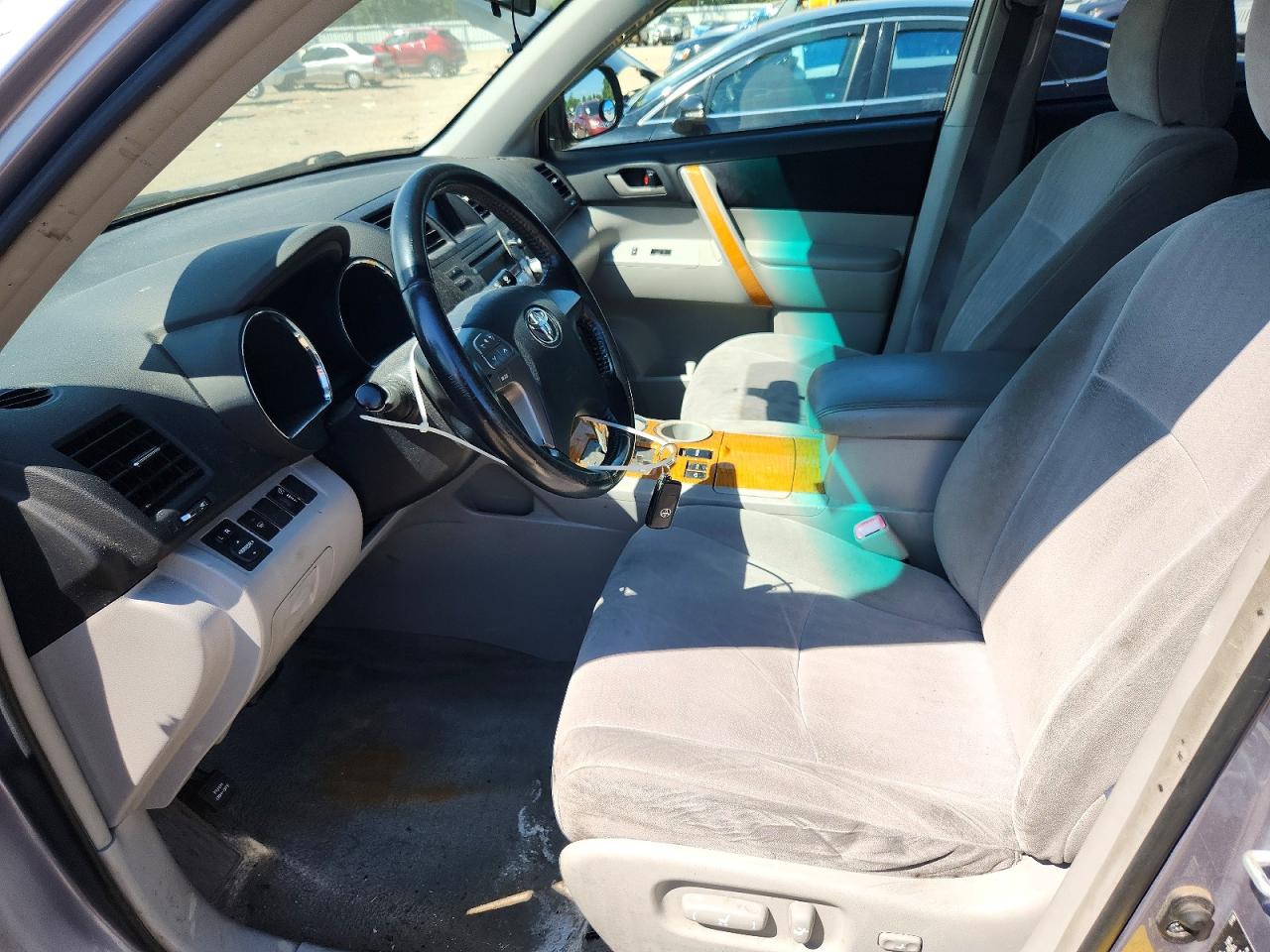 2008 Toyota Highlander Hybrid Silver vin: JTEEW41A482024221