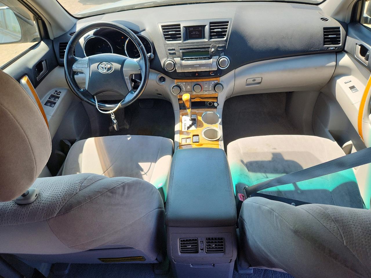 2008 Toyota Highlander Hybrid Silver vin: JTEEW41A482024221