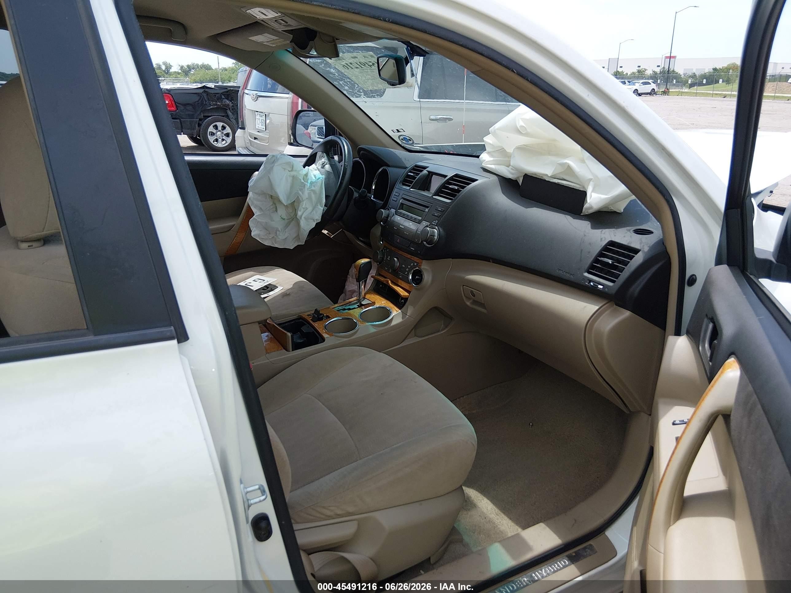 2008 Toyota Highlander Hybrid   Белый vin: JTEEW41A682008120