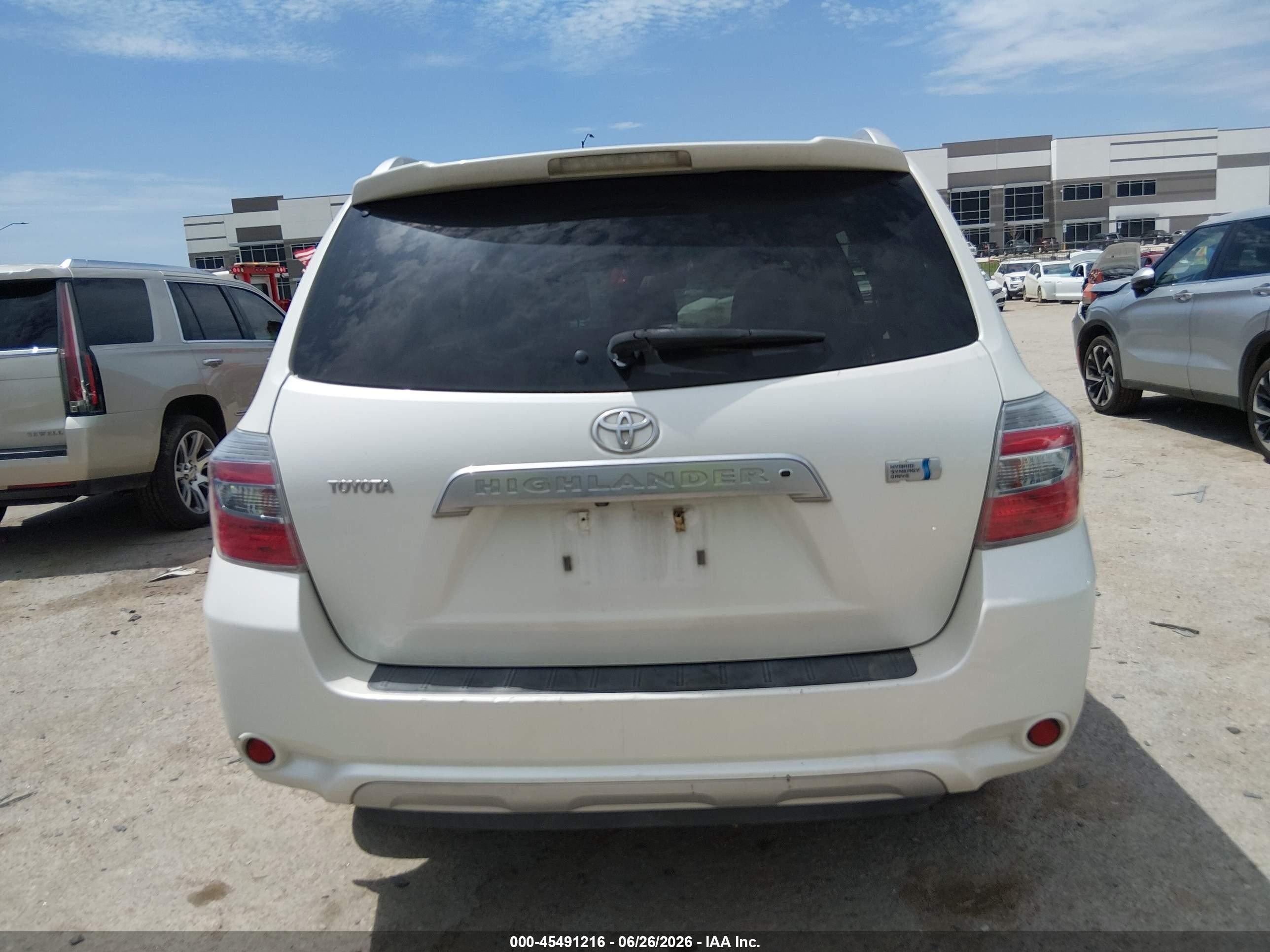 2008 Toyota Highlander Hybrid   Белый vin: JTEEW41A682008120