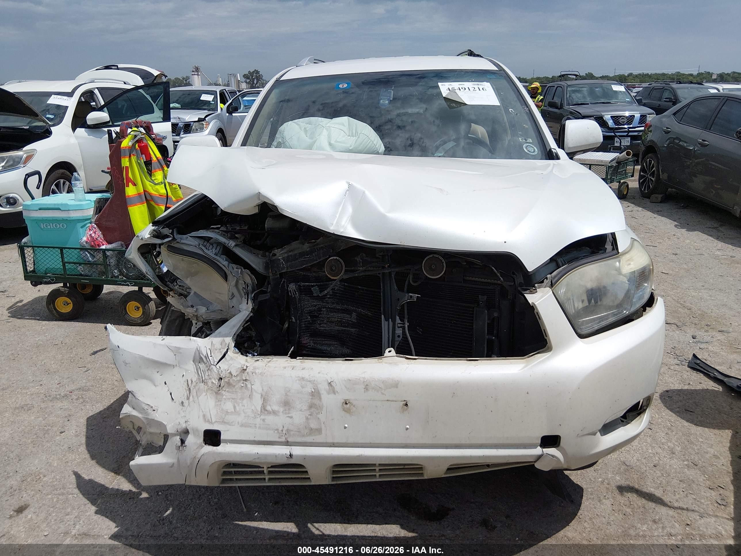 2008 Toyota Highlander Hybrid   Белый vin: JTEEW41A682008120