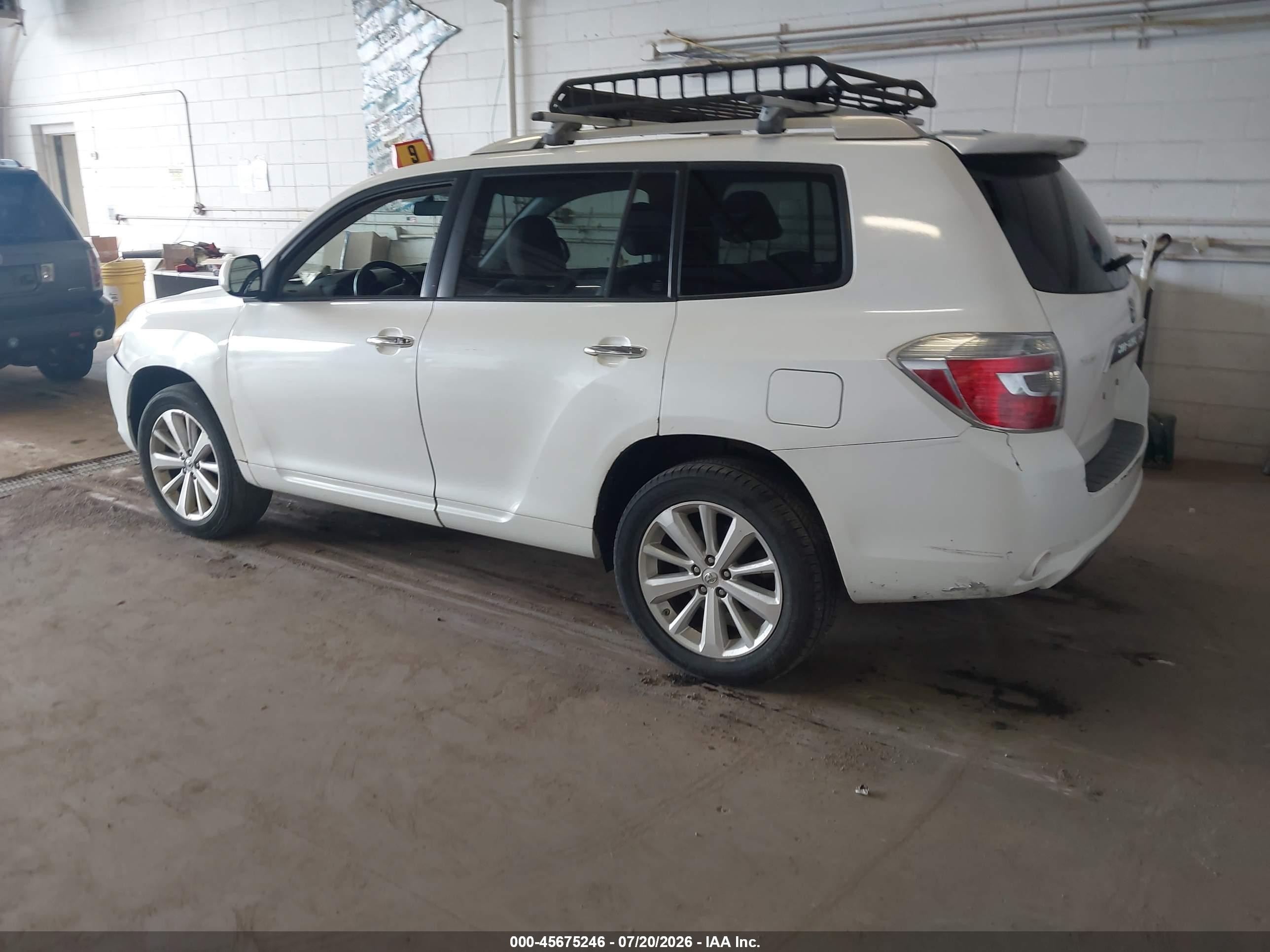 2008 Toyota Highlander Hybrid   White vin: JTEEW41A782010359