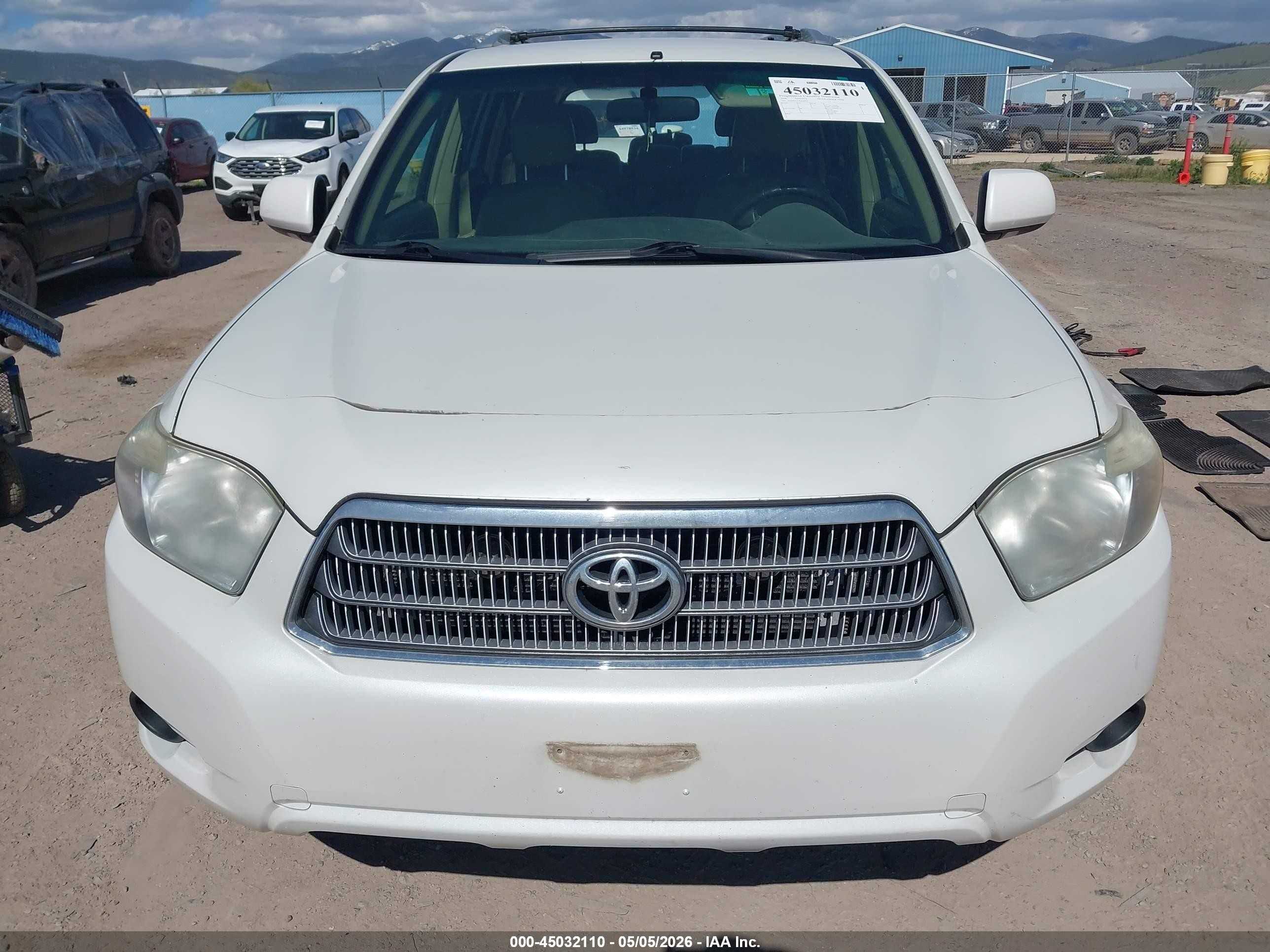 2008 Toyota Highlander Hybrid   White vin: JTEEW41A782014430