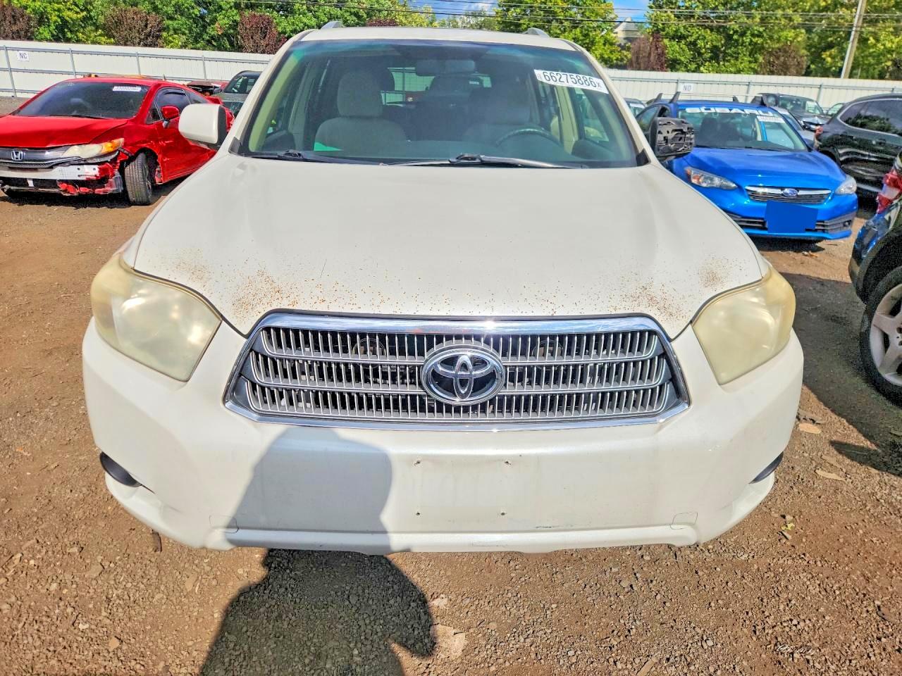 2008 Toyota Highlander Hybrid White vin: JTEEW41A882002738