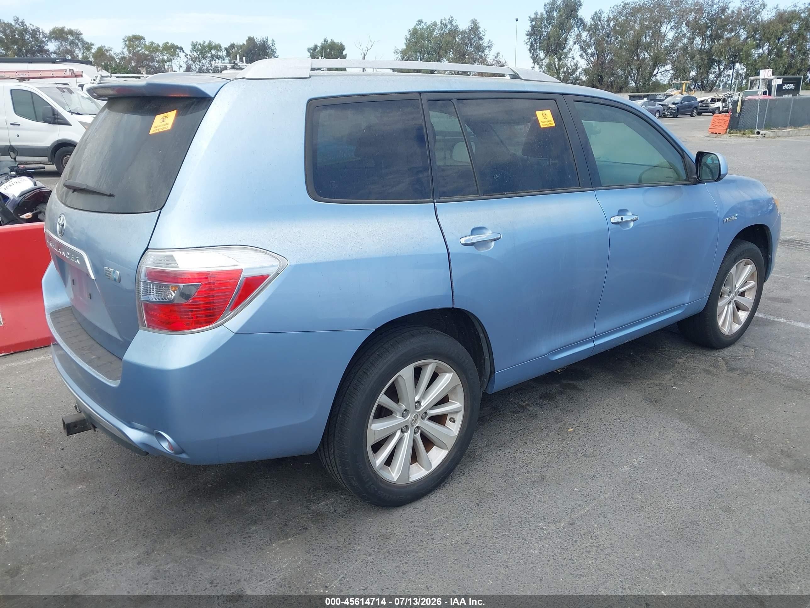 2008 Toyota Highlander Hybrid   Blue vin: JTEEW41A882010239