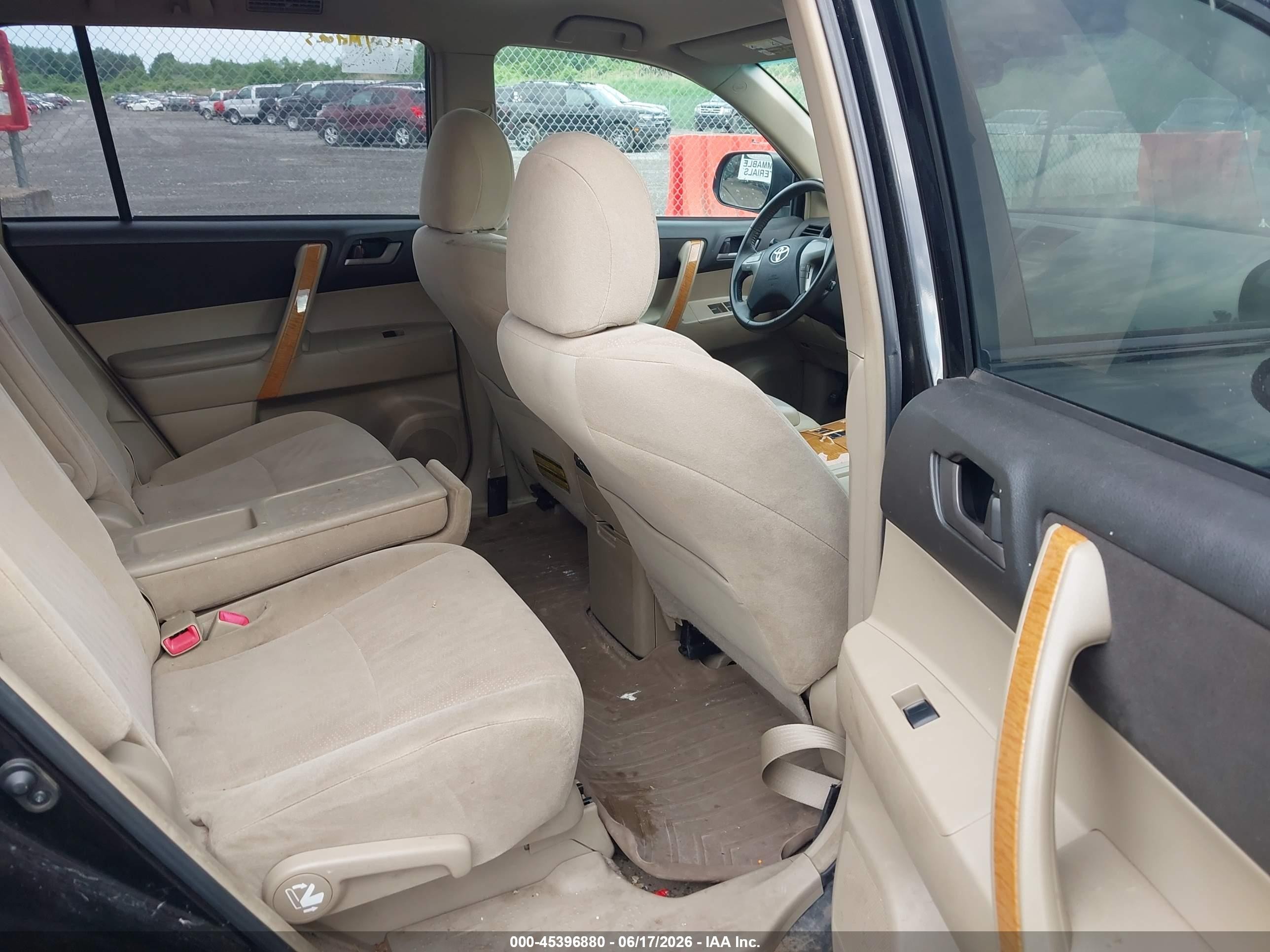 2008 Toyota Highlander Hybrid   Black vin: JTEEW41AX82002207