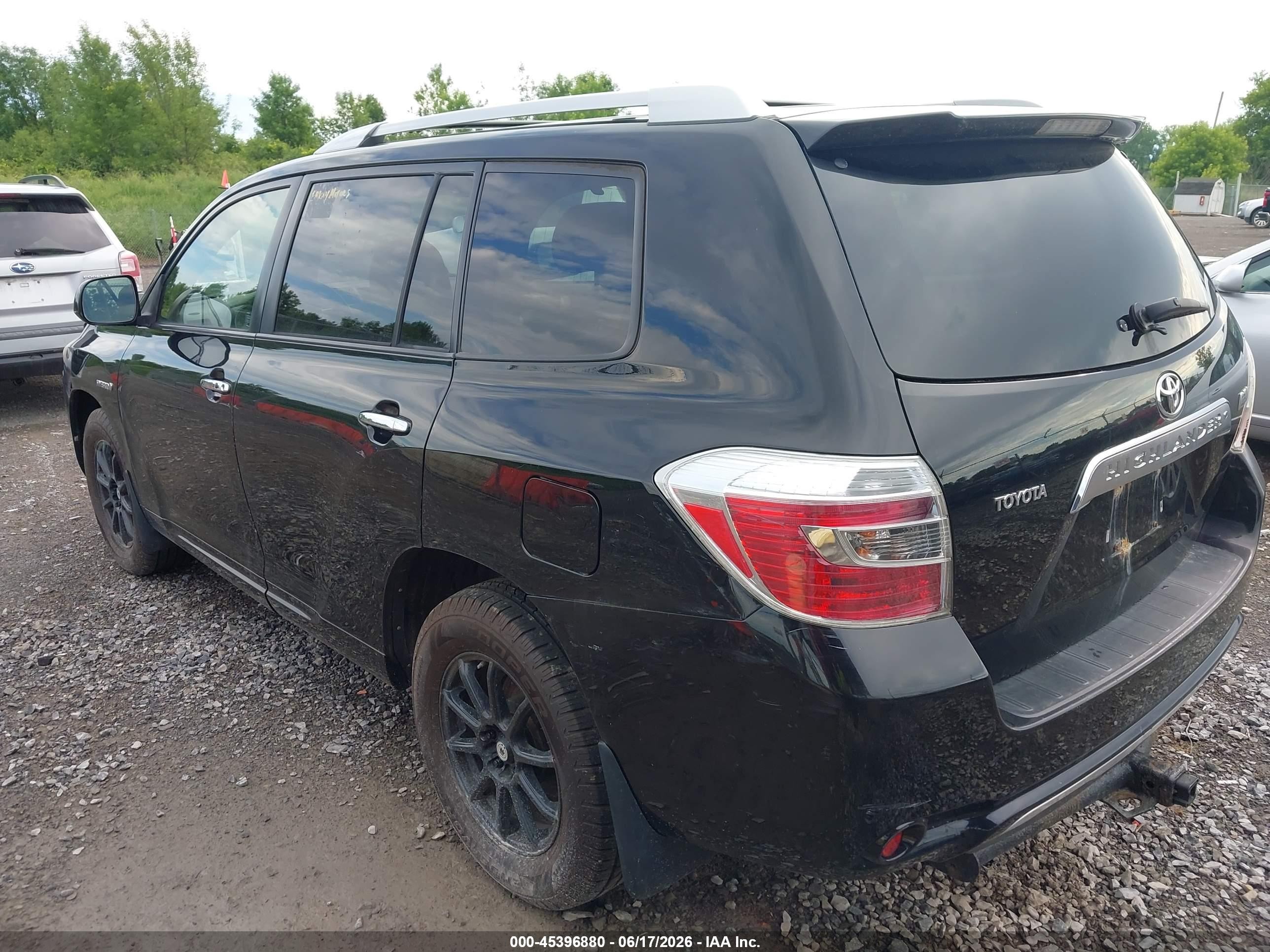 2008 Toyota Highlander Hybrid   Black vin: JTEEW41AX82002207