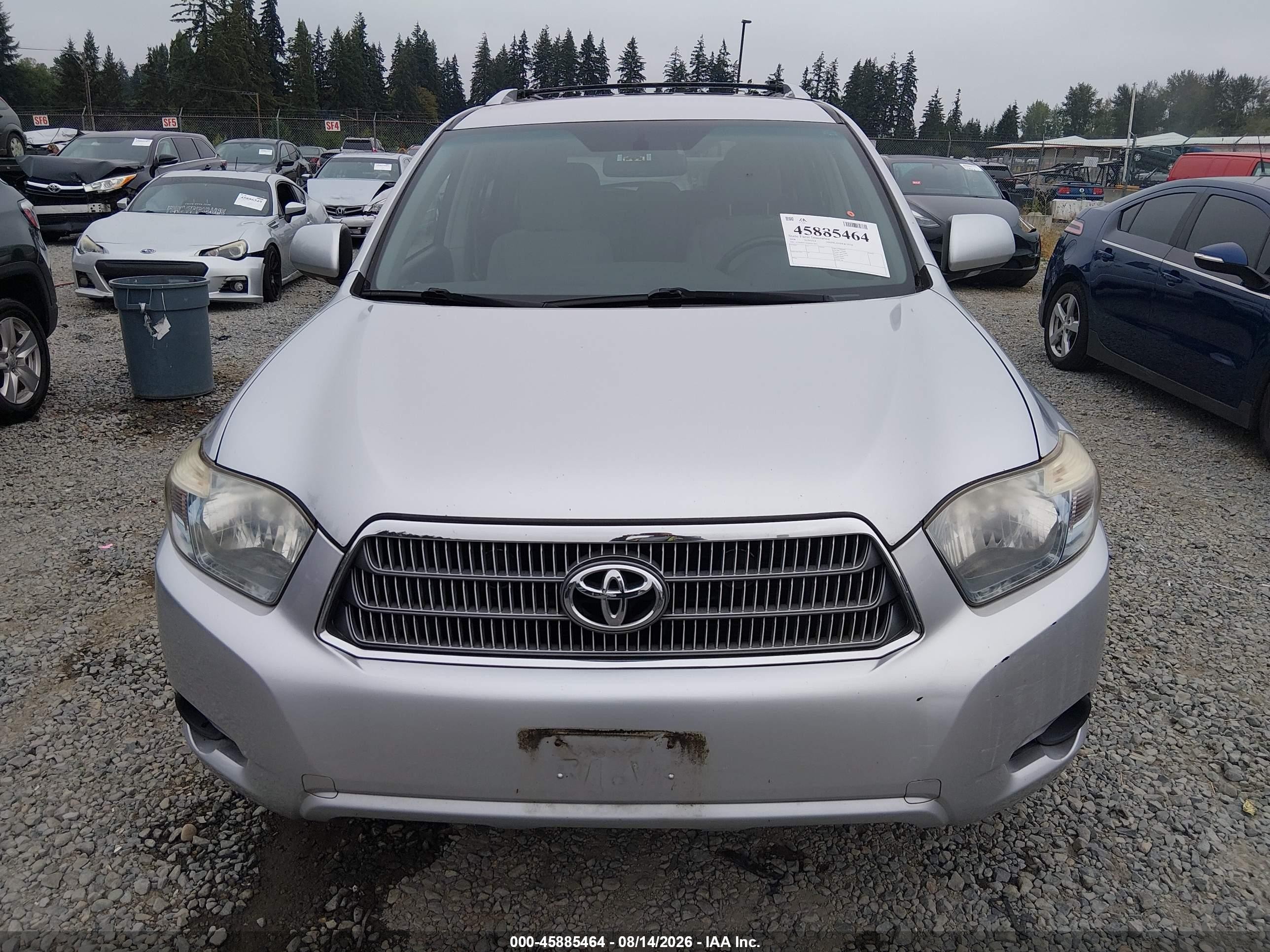 2008 Toyota Highlander Hybrid   Silver vin: JTEEW41AX82021842