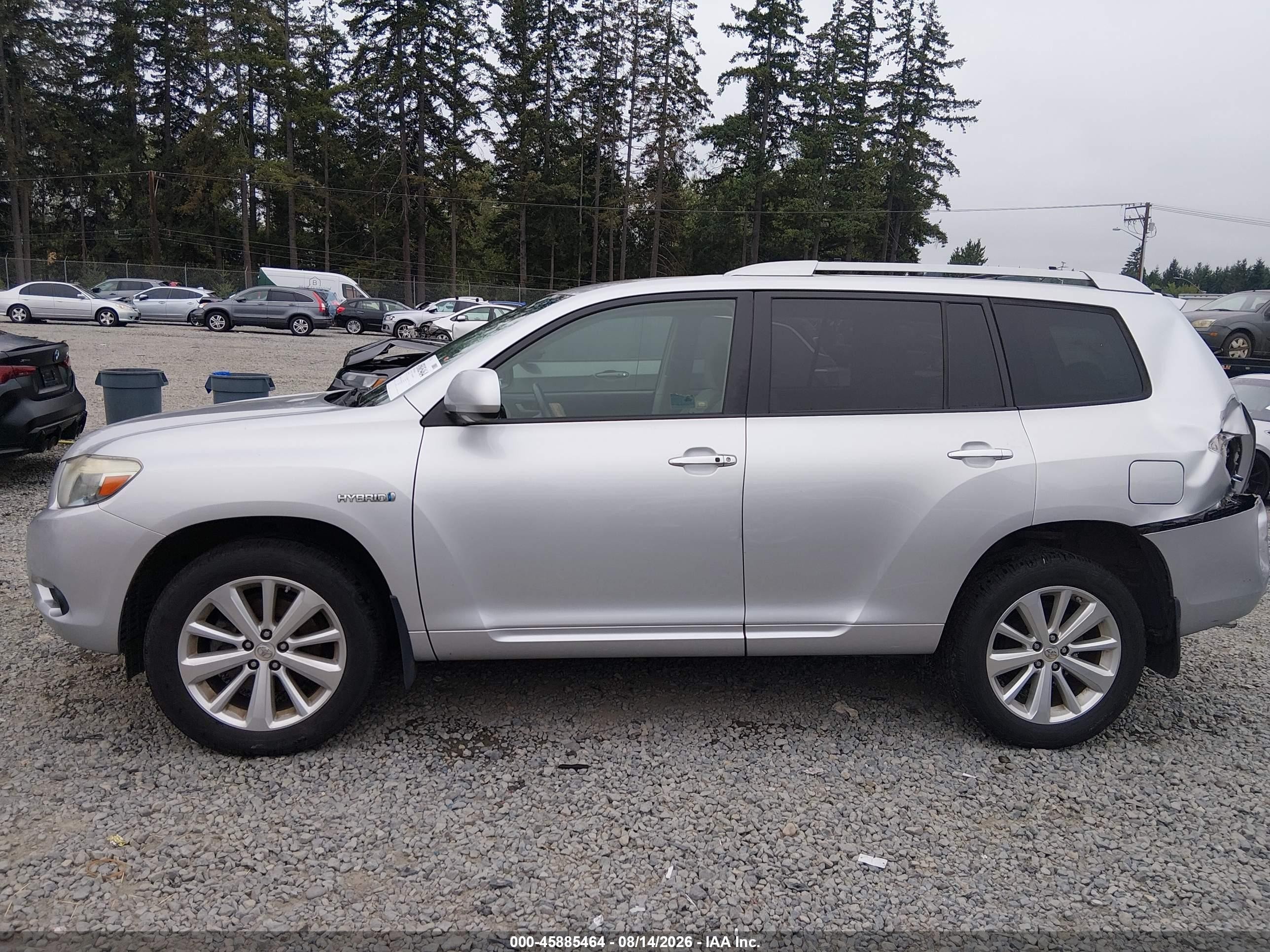 2008 Toyota Highlander Hybrid   Silver vin: JTEEW41AX82021842