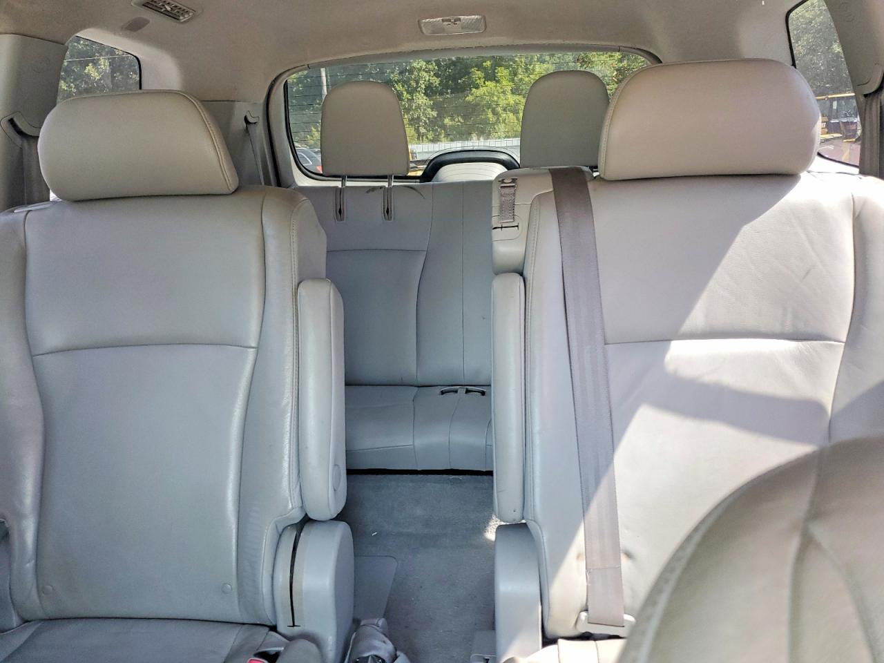 2008 Toyota Highlander Hybrid Limited Silver vin: JTEEW44A082015947