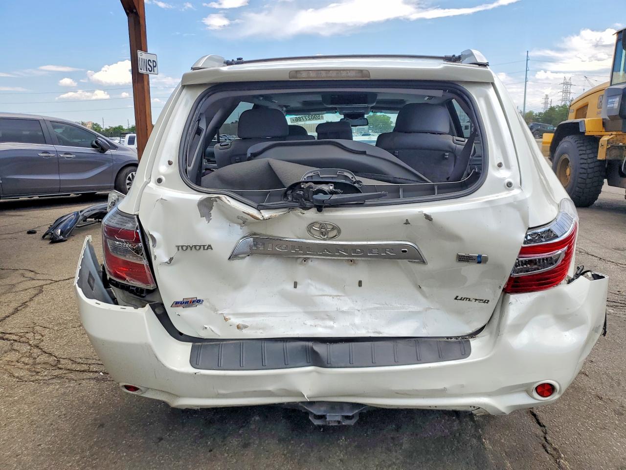2008 Toyota Highlander Hybrid Limited White vin: JTEEW44A082018184