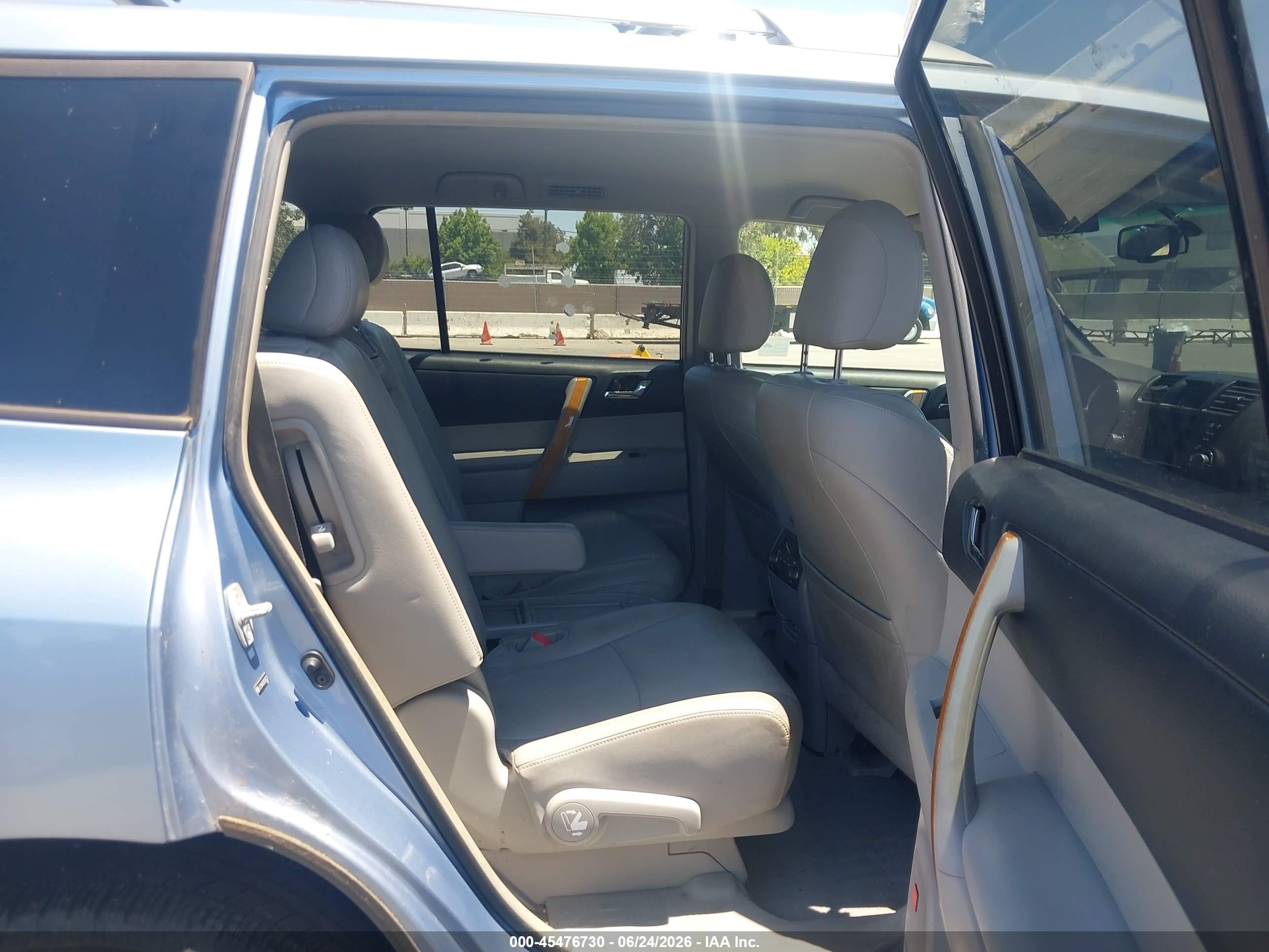 2008 Toyota Highlander Hybrid Limited Blue vin: JTEEW44A282000222
