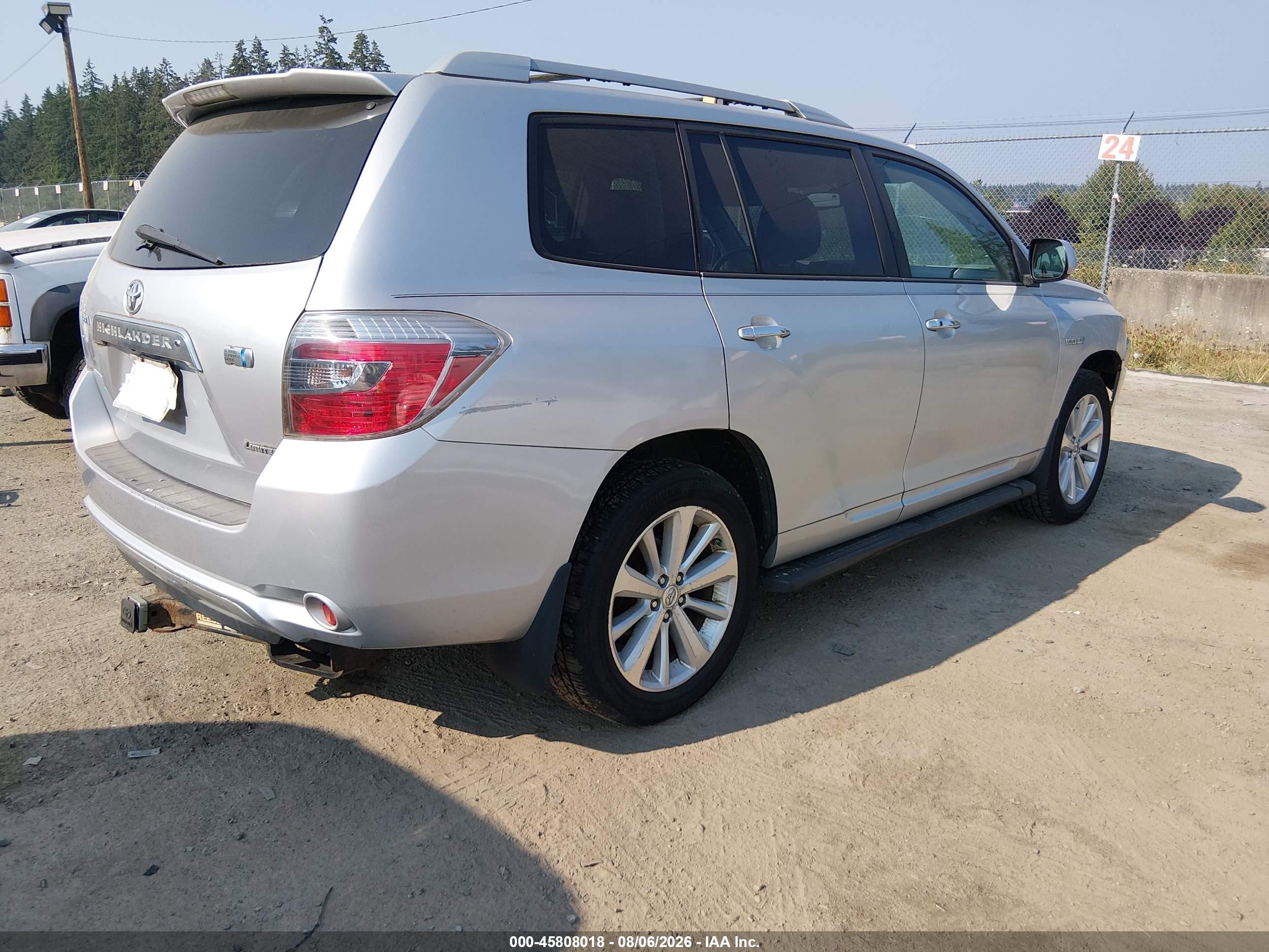 2008 Toyota Highlander Hybrid Limited Silver vin: JTEEW44A282001998