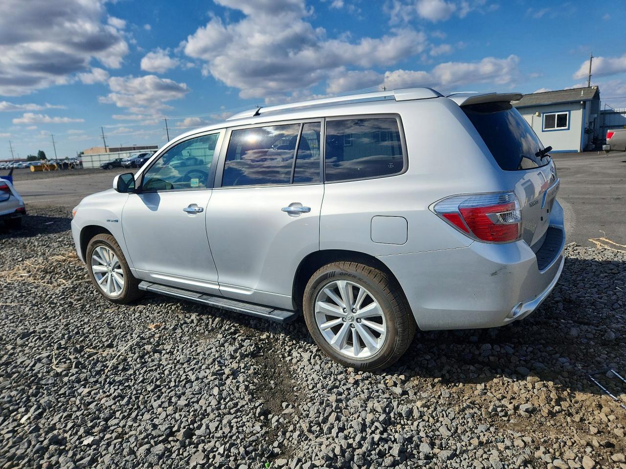 2008 Toyota Highlander Hybrid Limited Silver vin: JTEEW44A282006019