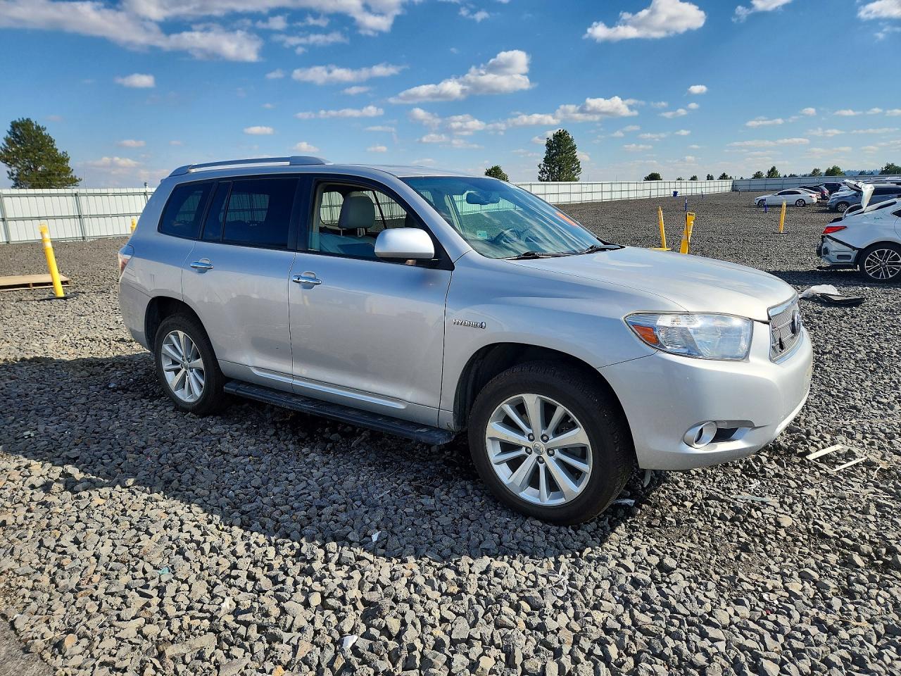 2008 Toyota Highlander Hybrid Limited Silver vin: JTEEW44A282006019