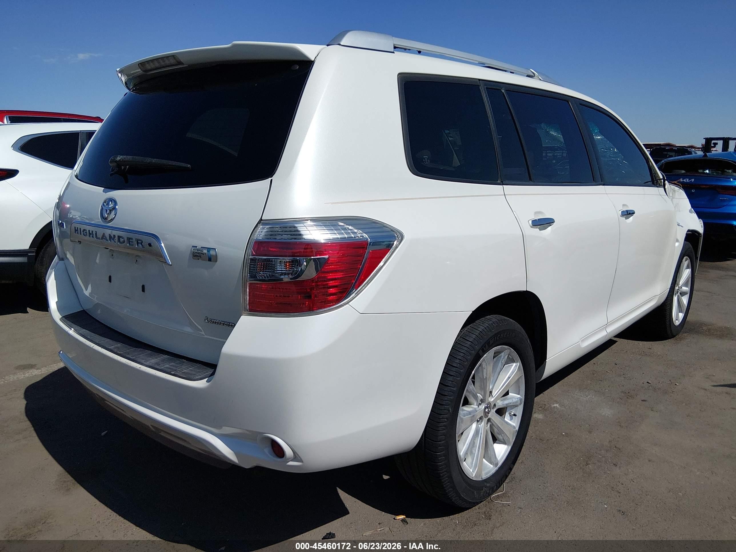 2008 Toyota Highlander Hybrid Limited White vin: JTEEW44A282006375