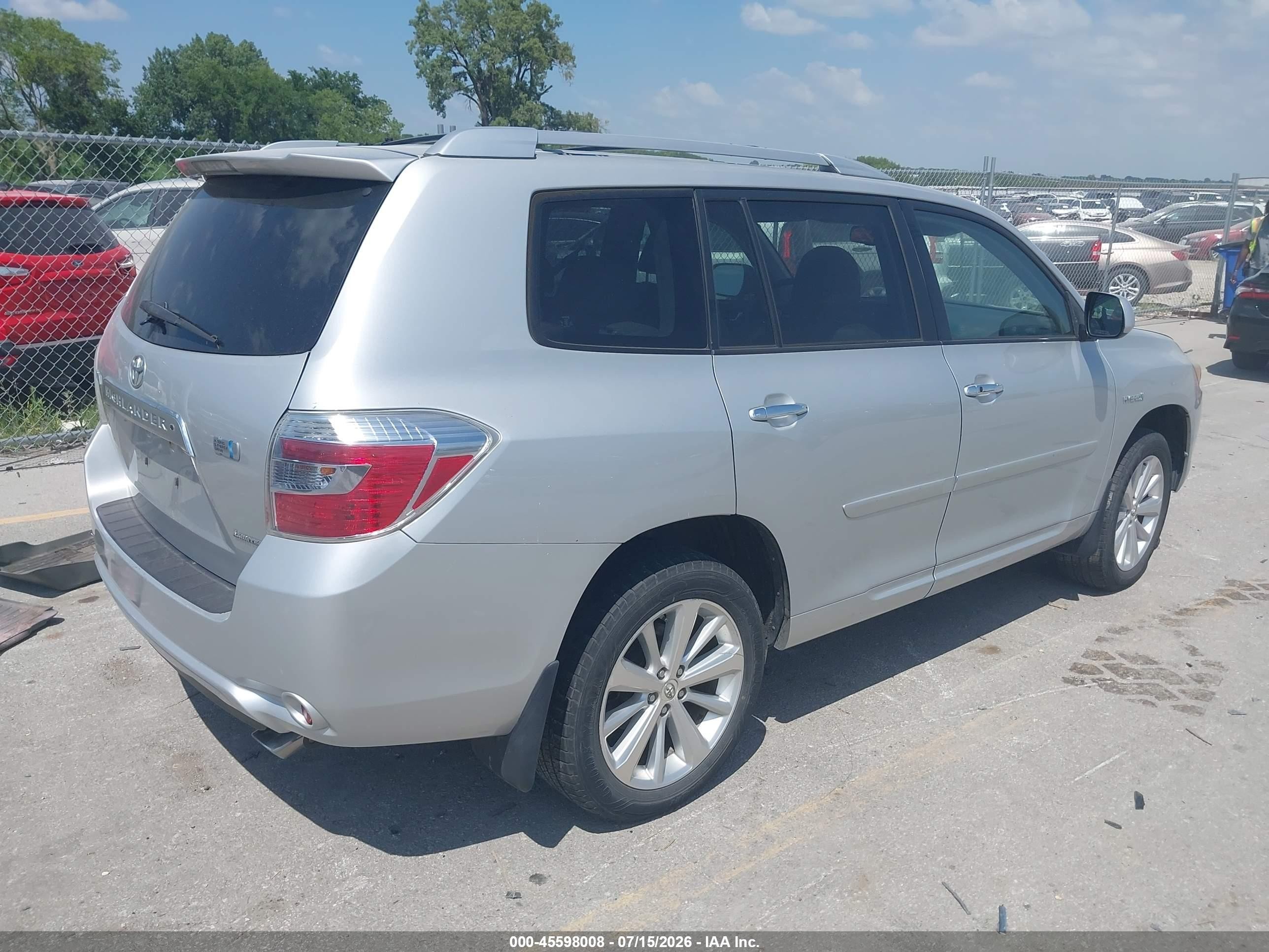 2008 Toyota Highlander Hybrid Limited Silver vin: JTEEW44A282010927