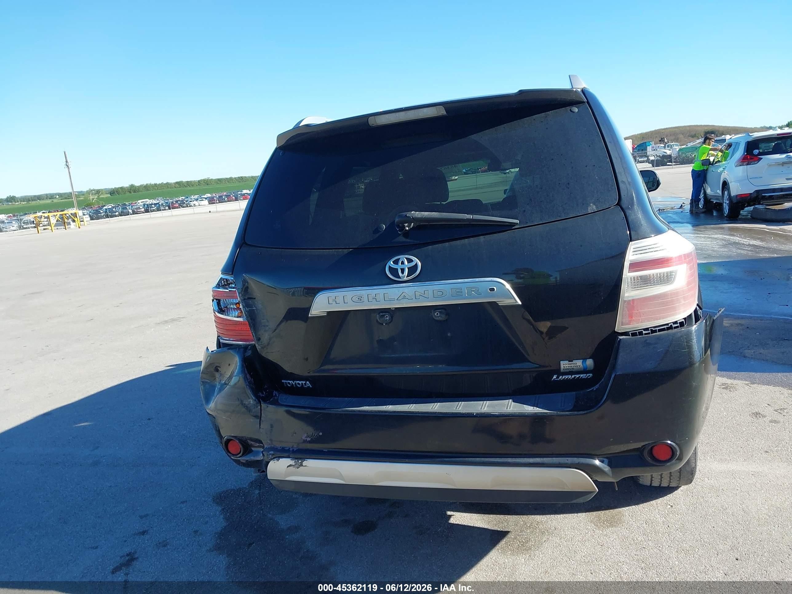 2008 Toyota Highlander Hybrid Limited Black vin: JTEEW44A382019734