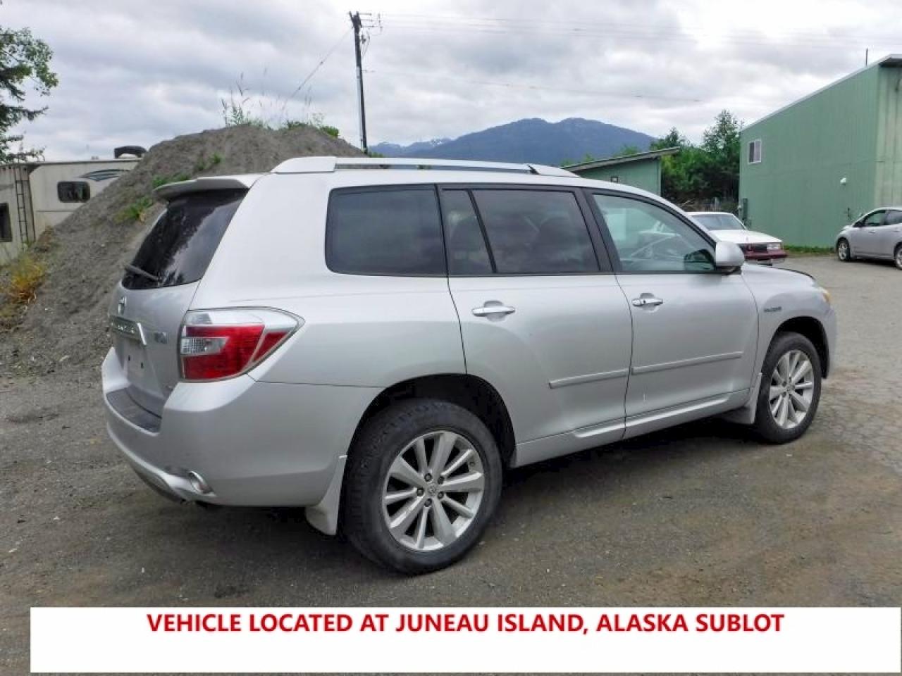 2008 Toyota Highlander Hybrid Limited Silver vin: JTEEW44A482001775