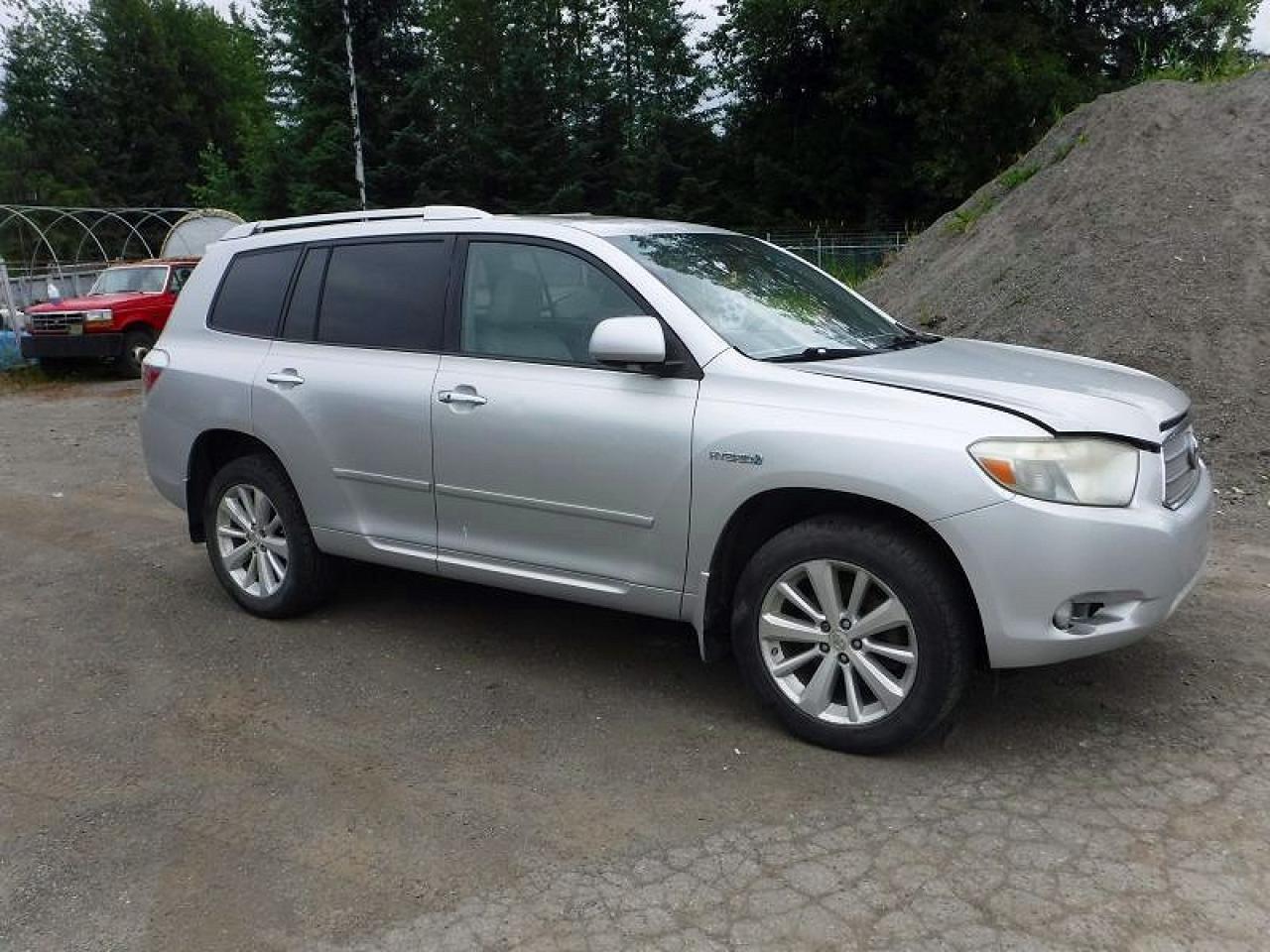 2008 Toyota Highlander Hybrid Limited Silver vin: JTEEW44A482001775