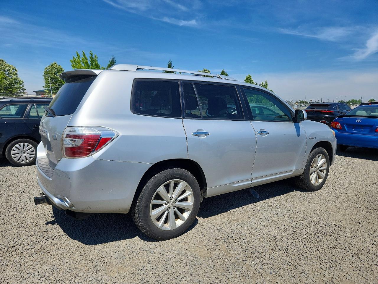 2008 Toyota Highlander Hybrid Limited Silver vin: JTEEW44A482013618