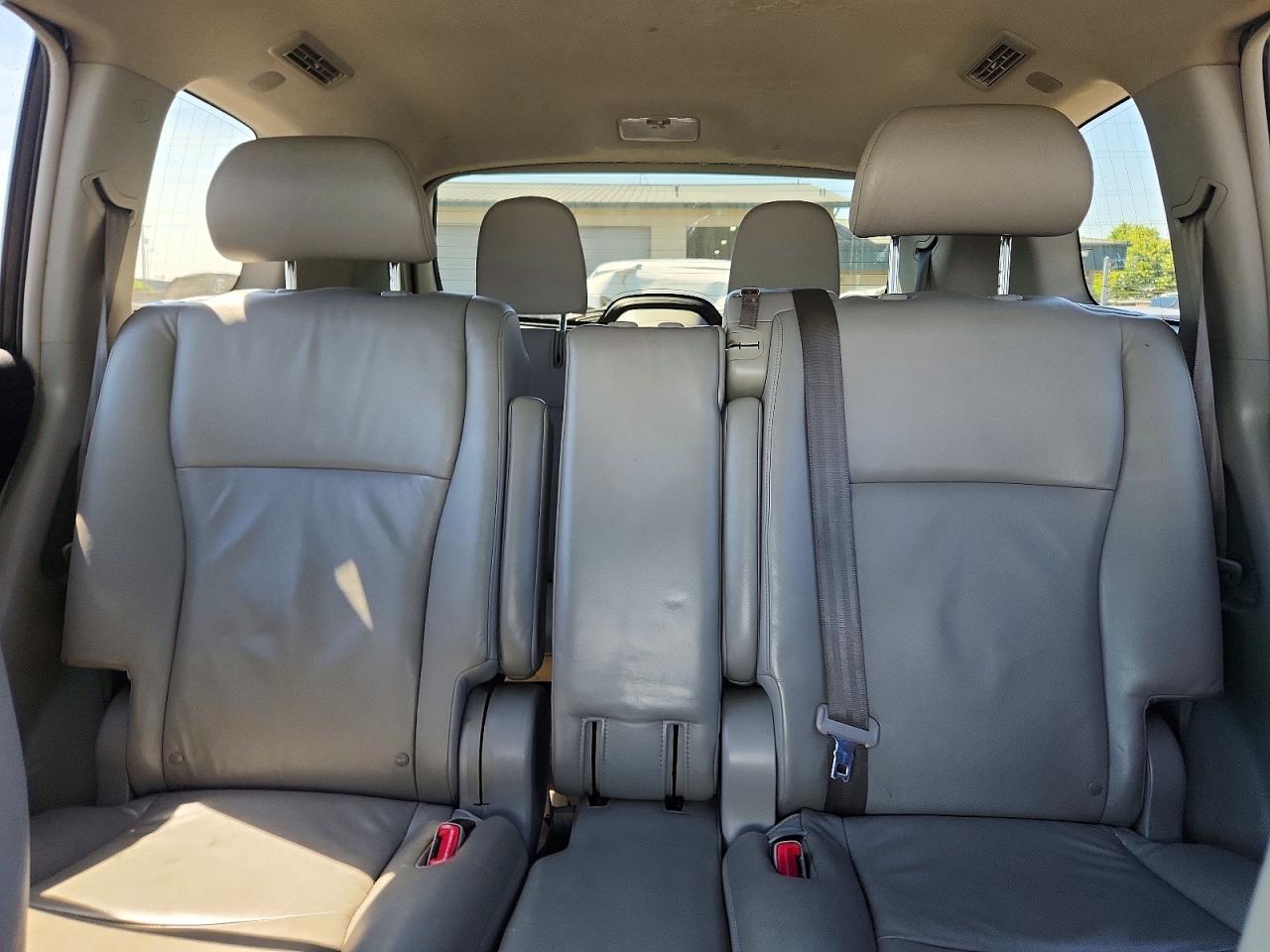 2008 Toyota Highlander Hybrid Limited Silver vin: JTEEW44A482013618