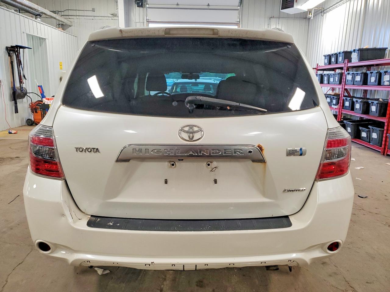 2008 Toyota Highlander Hybrid Limited White vin: JTEEW44A582001252