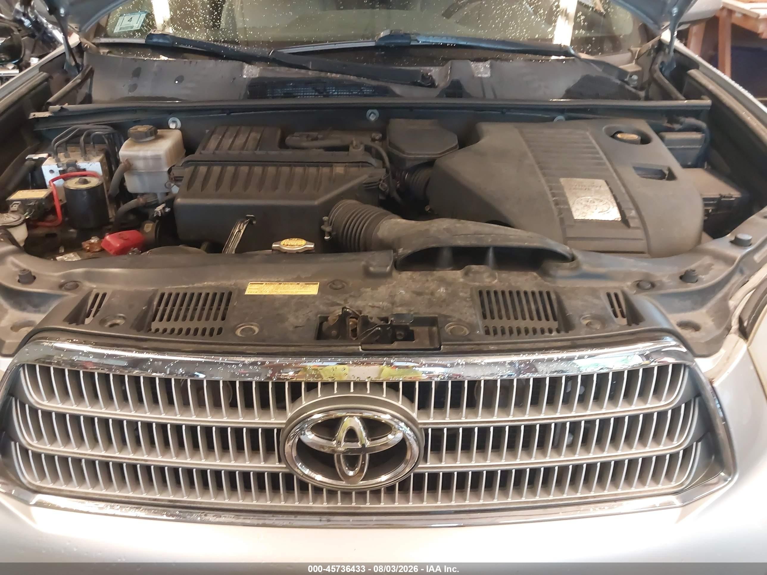 2008 Toyota Highlander Hybrid Limited Silver vin: JTEEW44A582005656
