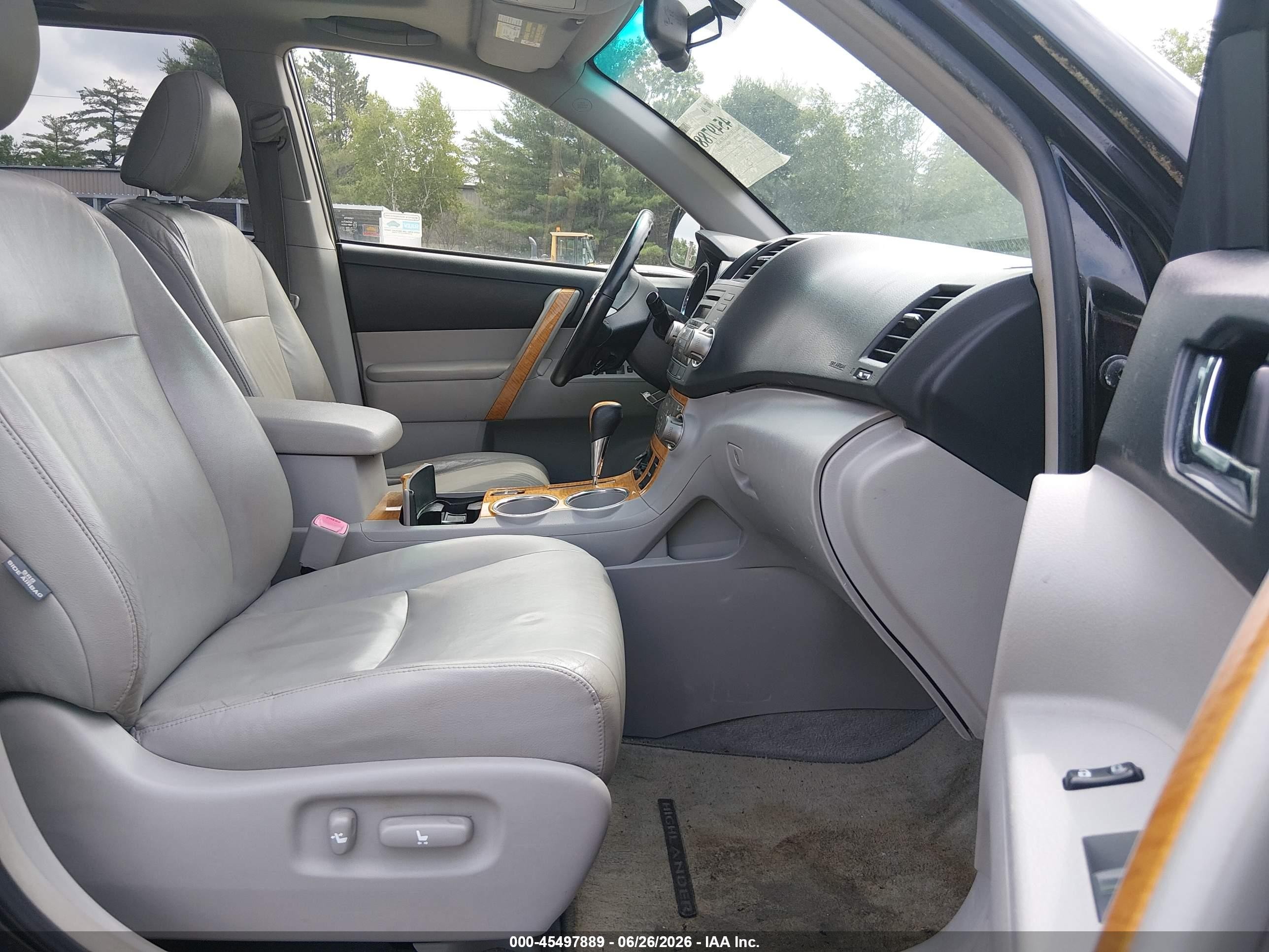 2008 Toyota Highlander Hybrid Limited Black vin: JTEEW44A682001955