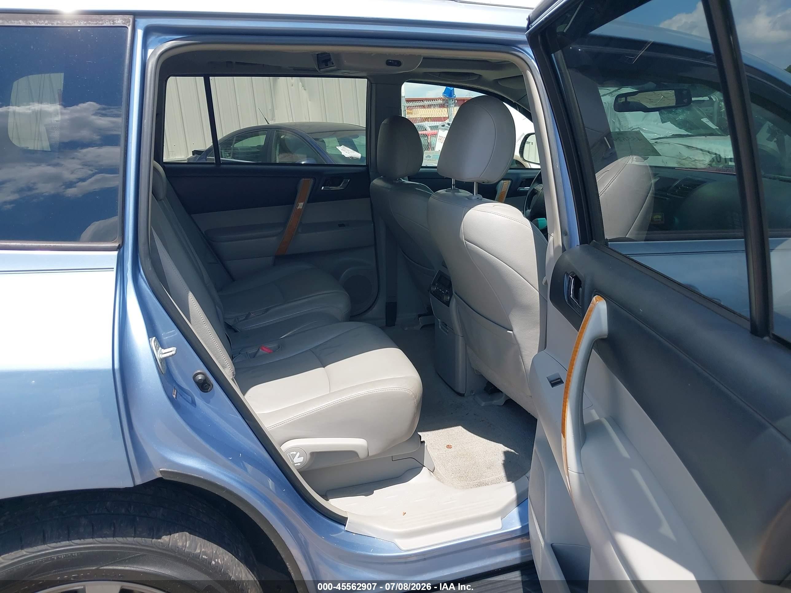 2008 Toyota Highlander Hybrid Limited Blue vin: JTEEW44A782012219