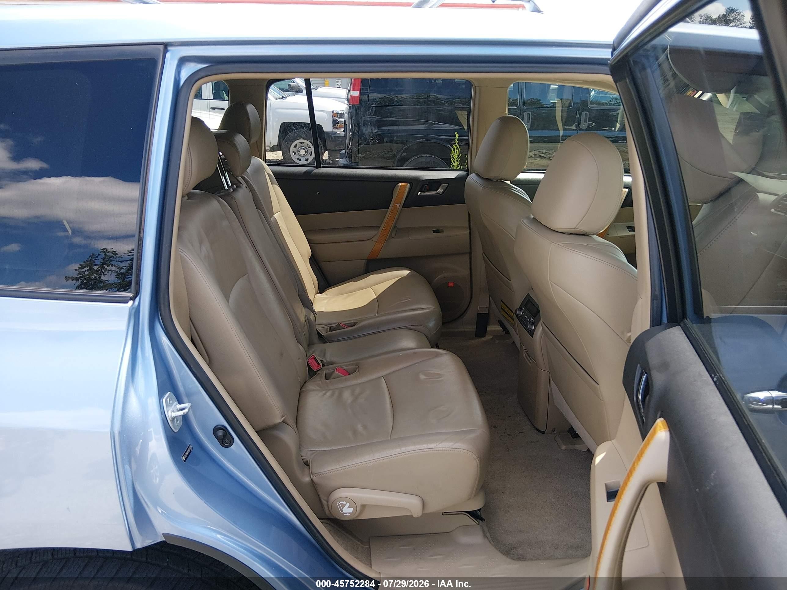 2008 Toyota Highlander Hybrid Limited Light Blue vin: JTEEW44A782012284