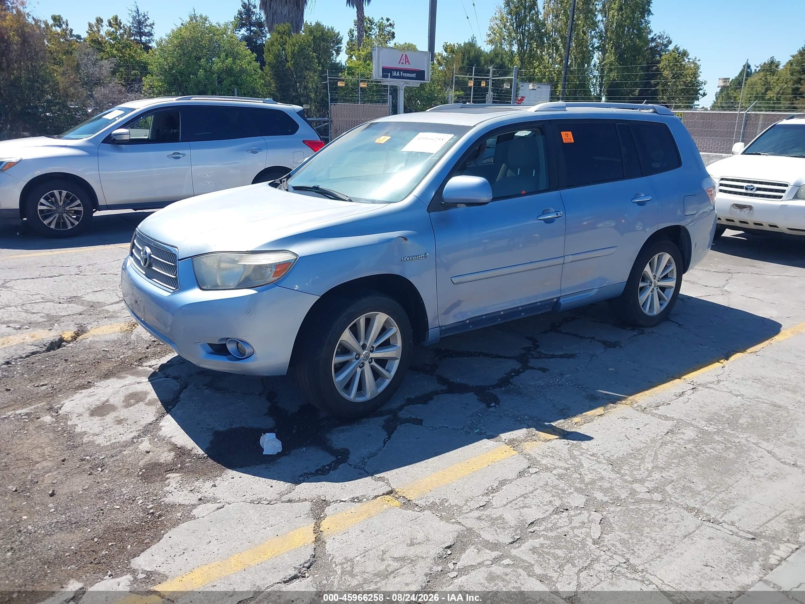 2008 Toyota Highlander Hybrid Limited Blue vin: JTEEW44A782025018