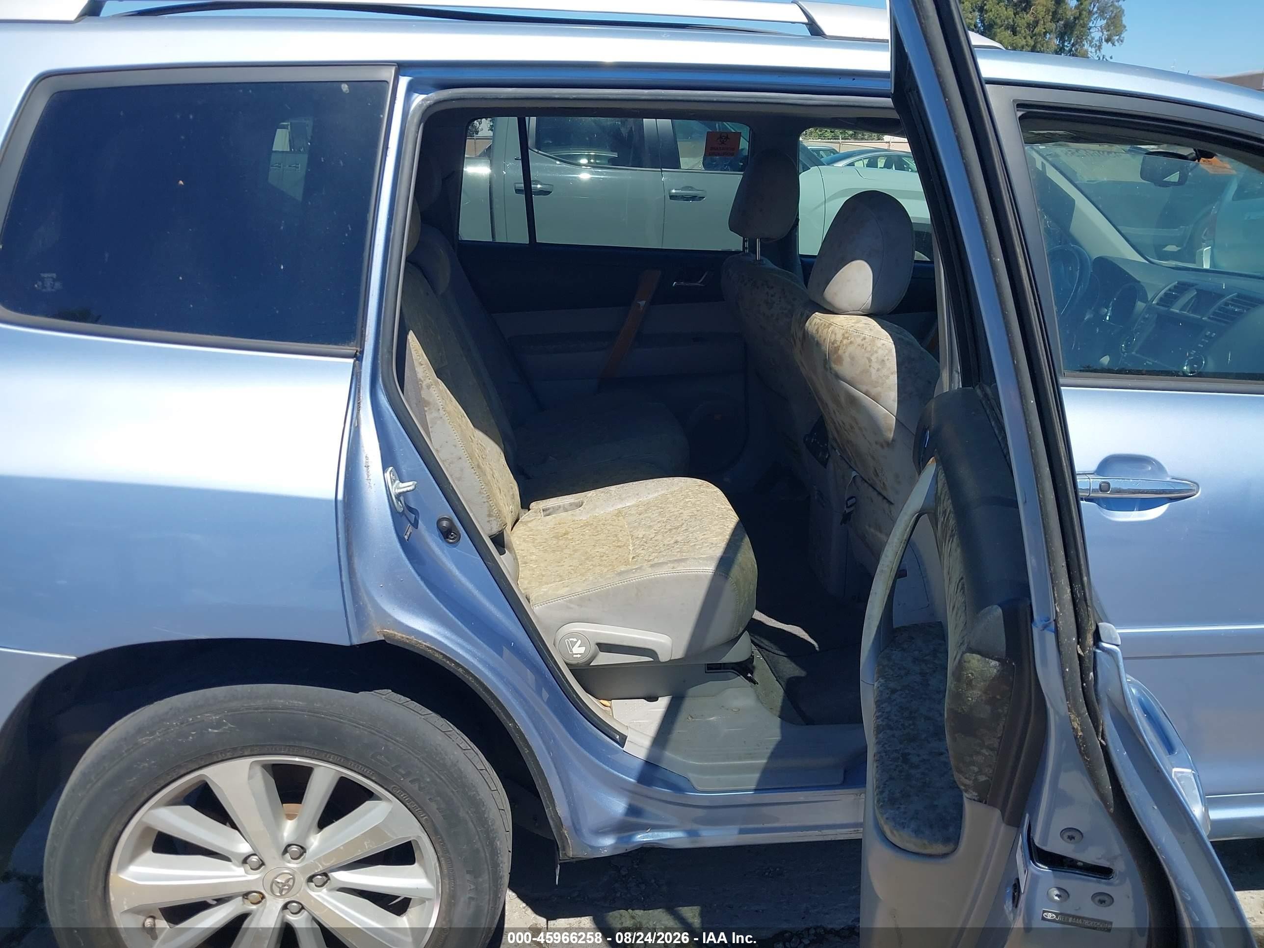 2008 Toyota Highlander Hybrid Limited Blue vin: JTEEW44A782025018