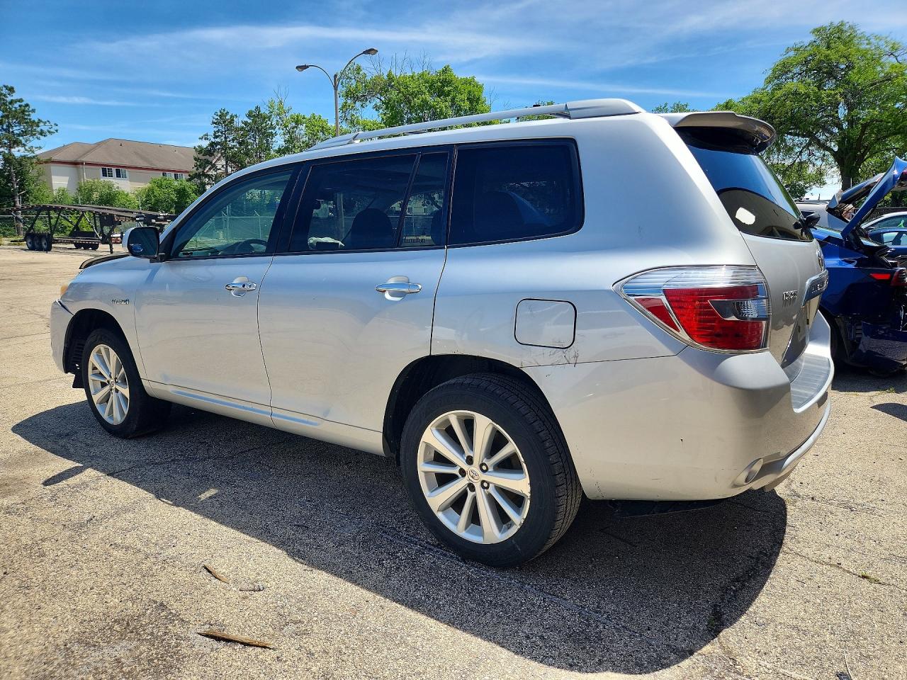 2008 Toyota Highlander Hybrid Limited Silver vin: JTEEW44A882014206