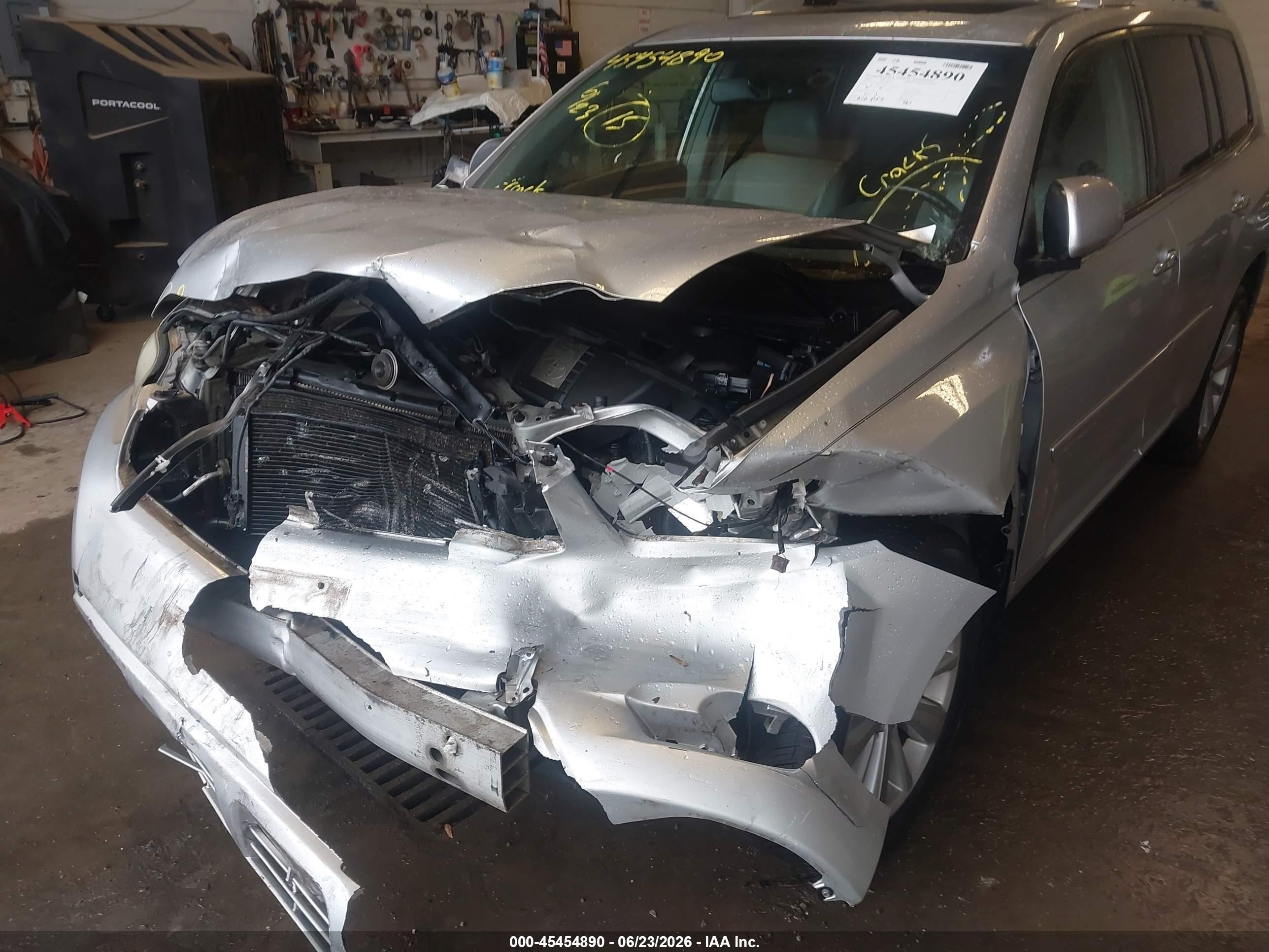 2009 Toyota Highlander Hybrid Limited Silver vin: JTEEW44A892035686