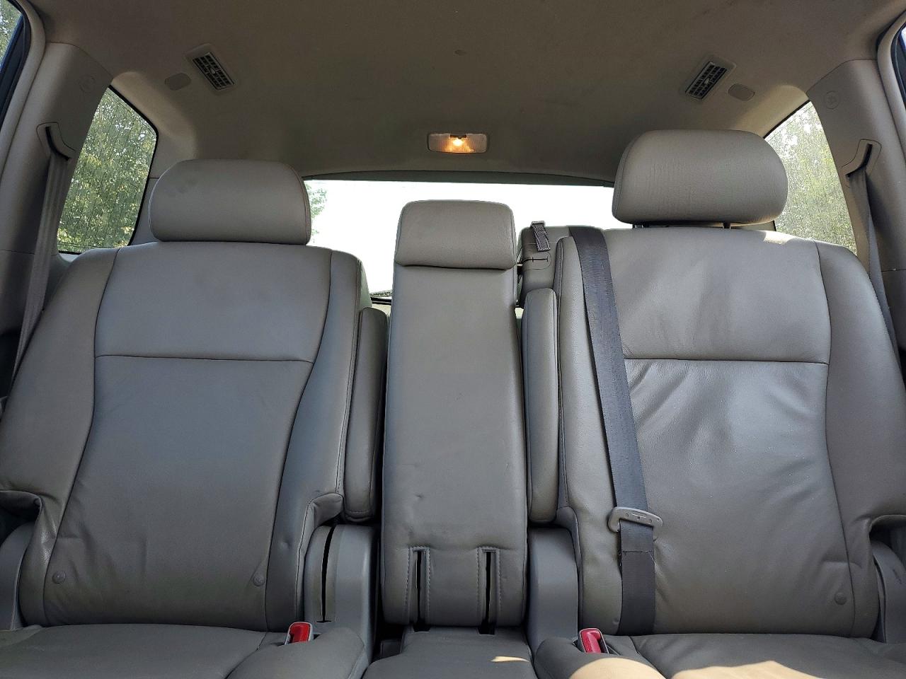2009 Toyota Highlander Hybrid Limited Silver vin: JTEEW44A892036014