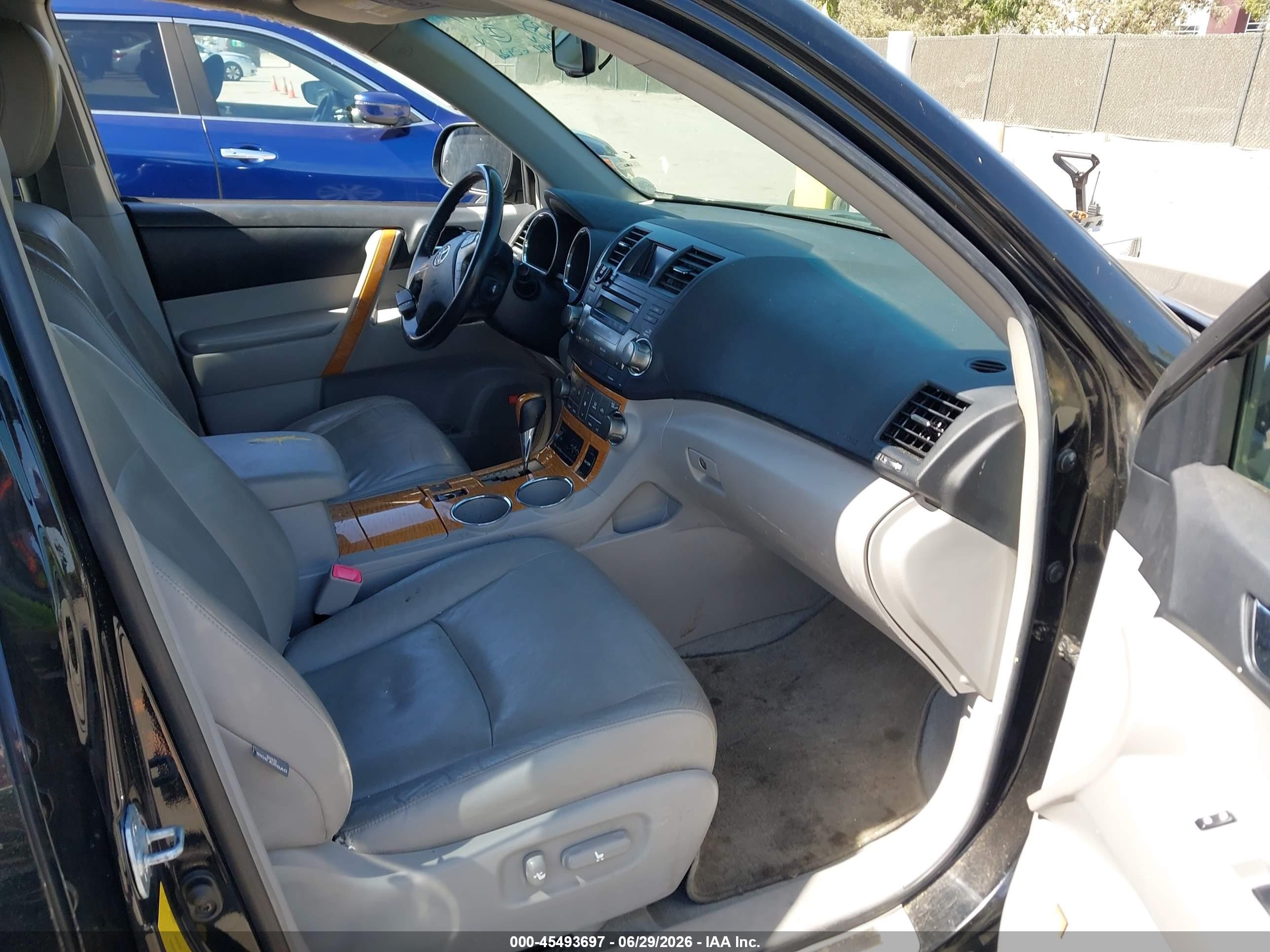 2008 Toyota Highlander Hybrid Limited Black vin: JTEEW44A982007703