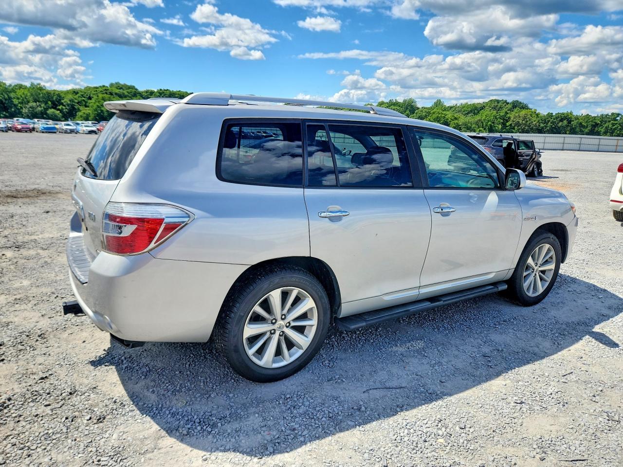 2008 Toyota Highlander Hybrid Limited Silver vin: JTEEW44A982010892