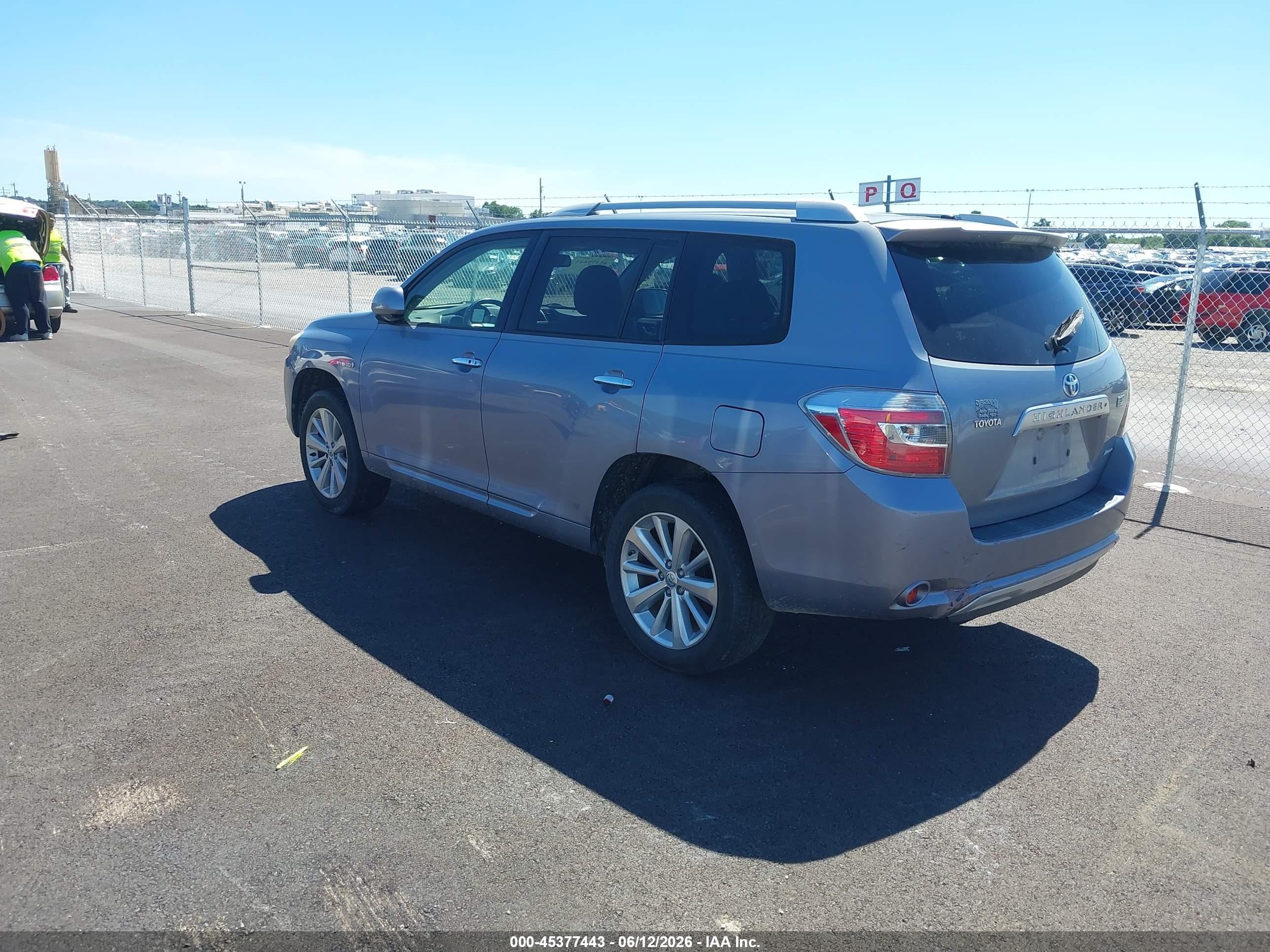 2008 Toyota Highlander Hybrid Limited Silver vin: JTEEW44A982012979