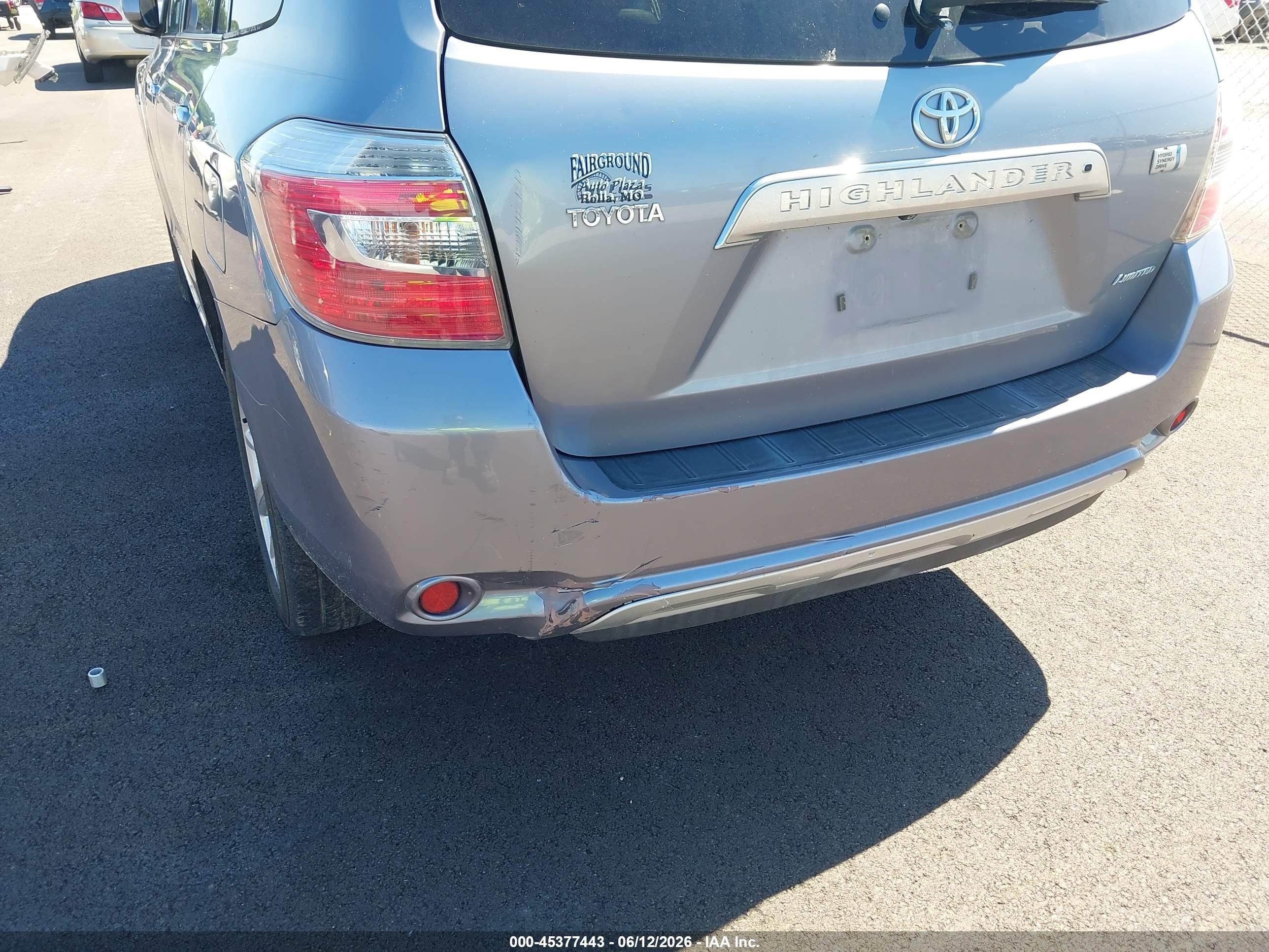 2008 Toyota Highlander Hybrid Limited Silver vin: JTEEW44A982012979