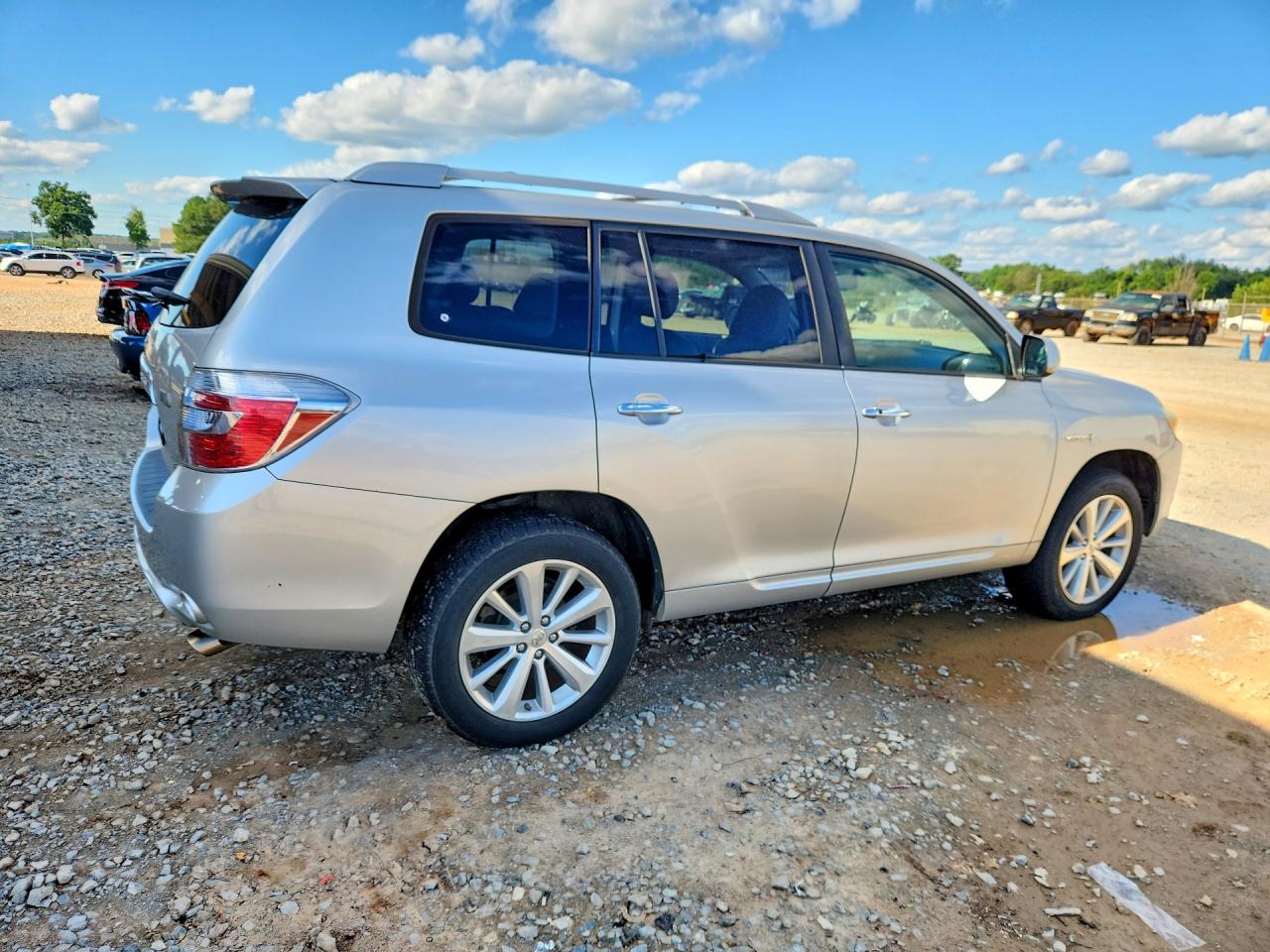 2008 Toyota Highlander Hybrid Limited Серебряный vin: JTEEW44A982020189