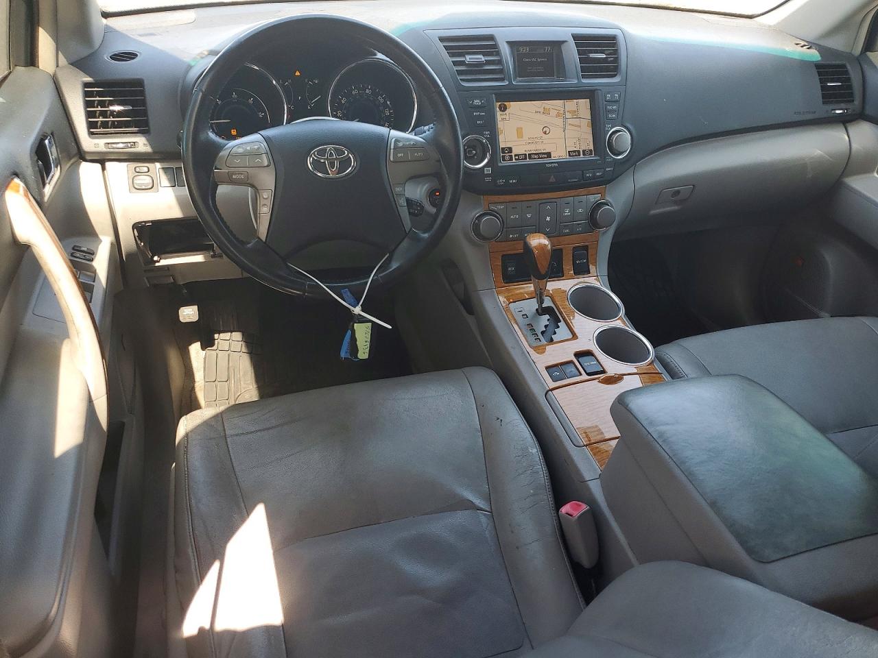 2008 Toyota Highlander Hybrid Limited Серебряный vin: JTEEW44AX82001862